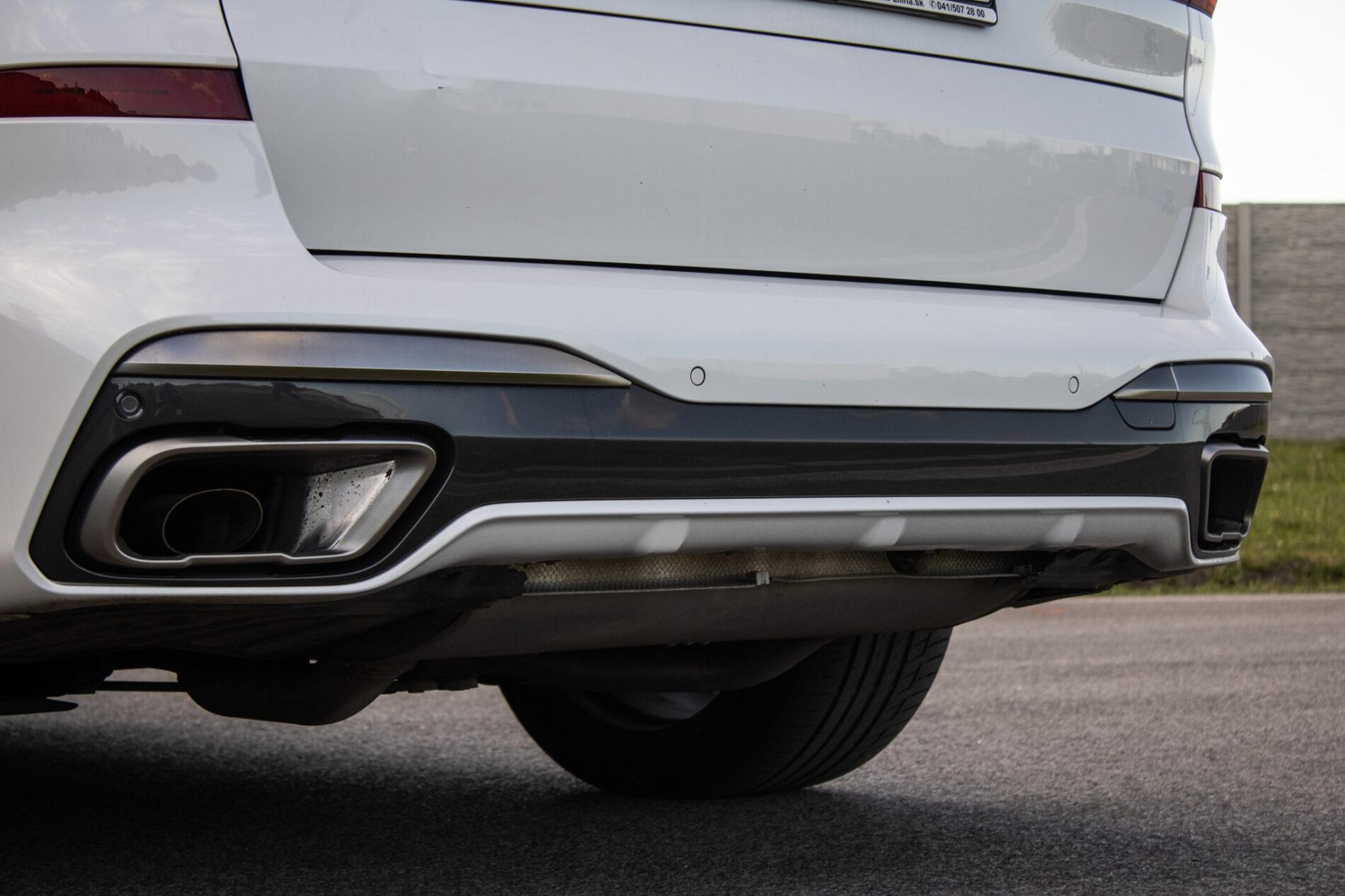 2020 BMW X7 M50d, biela suv, 129 000 km