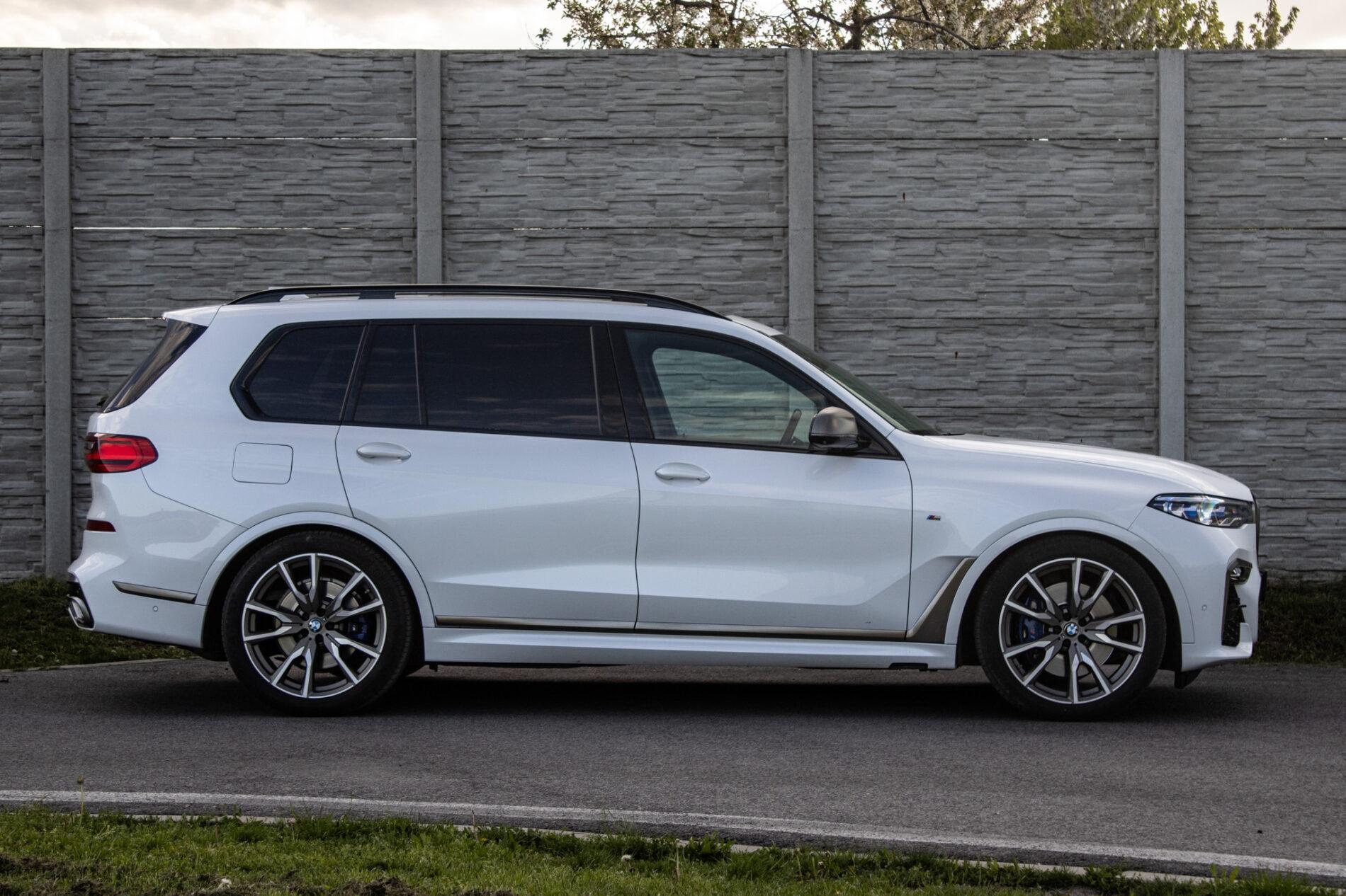 2020 BMW X7 M50d, biela suv, 129 000 km