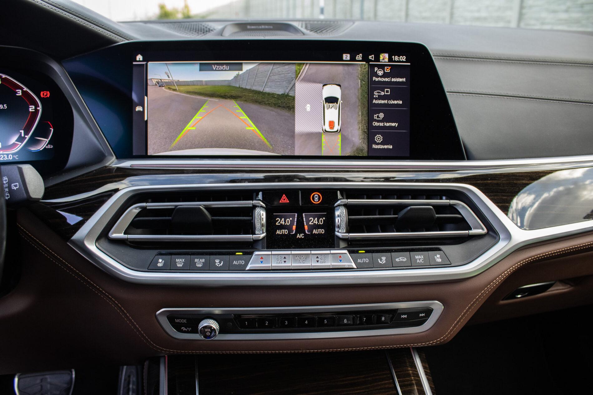2020 BMW X7 M50d, biela suv, 129 000 km