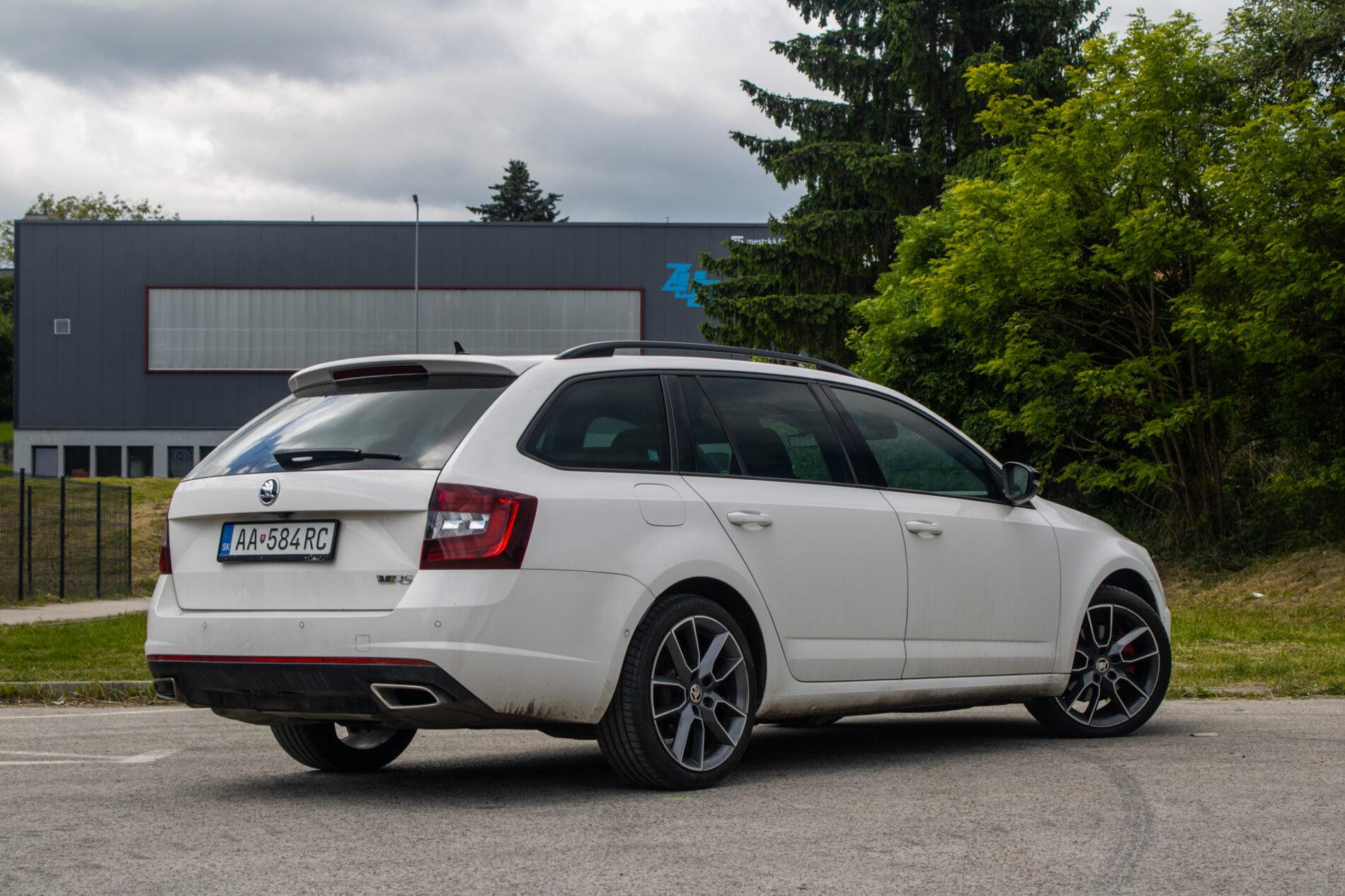 2017 Skoda Octavia RS, biela kombi, 170 659 km