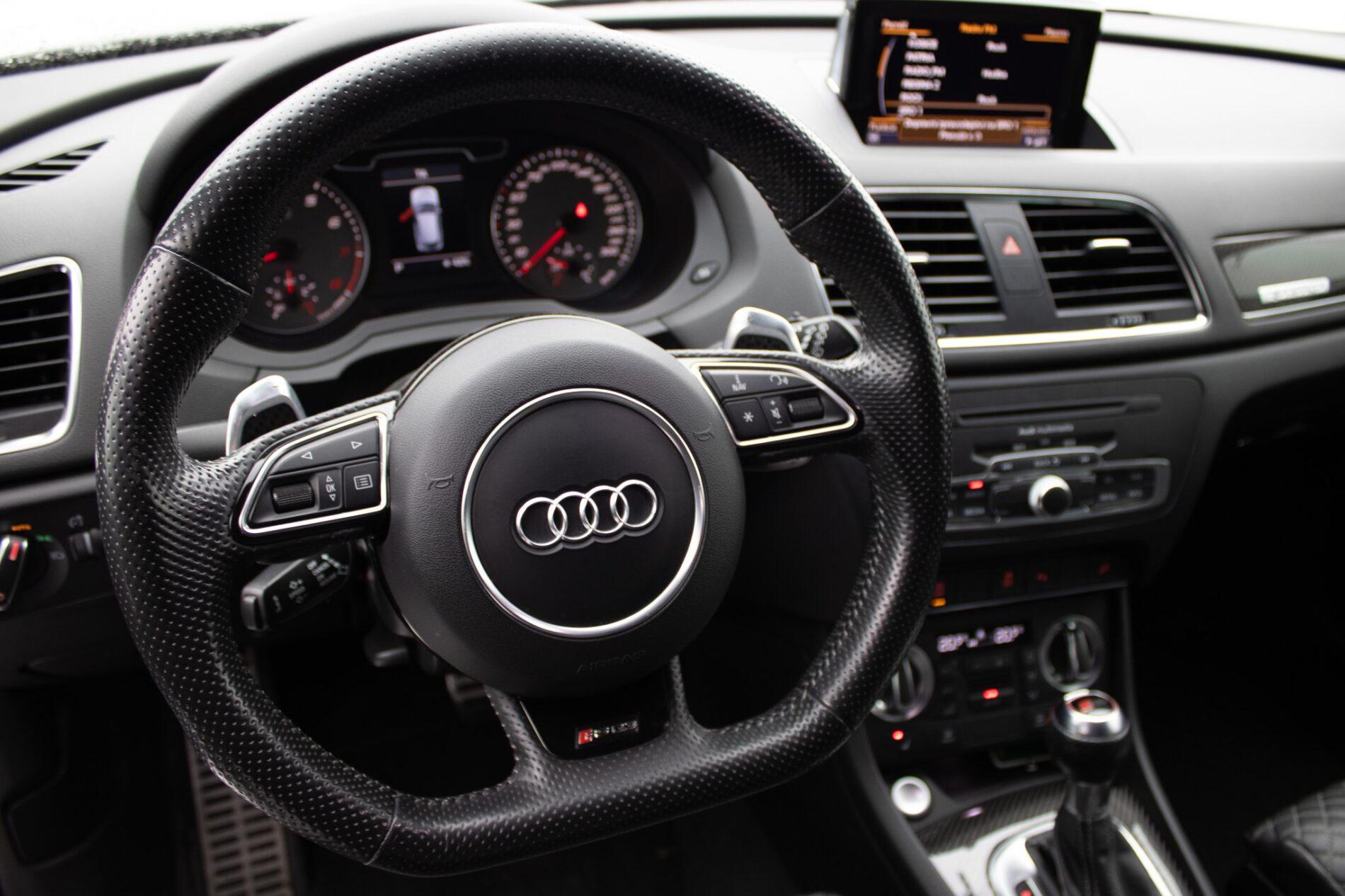 2014 AUDI RSQ3, sivá suv, 209 610 km