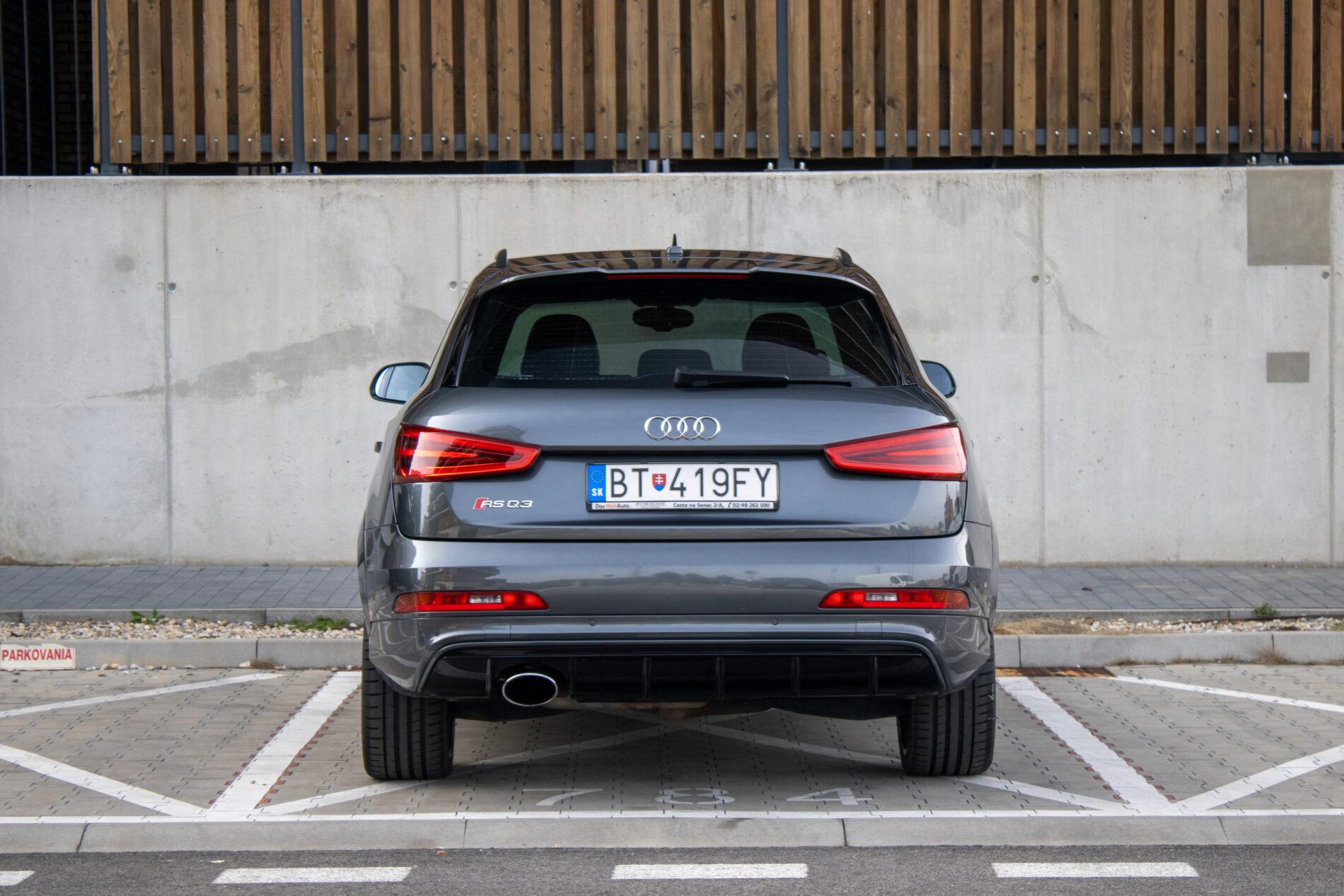 2014 AUDI RSQ3, sivá suv, 209 610 km