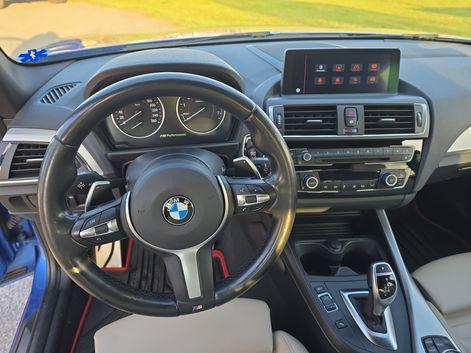 2015 BMW M135i, modrá hatchback, 164 000 km