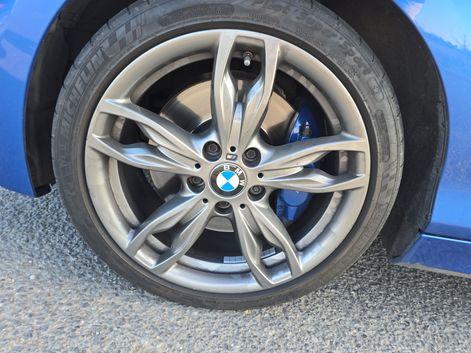 2015 BMW M135i, modrá hatchback, 164 000 km