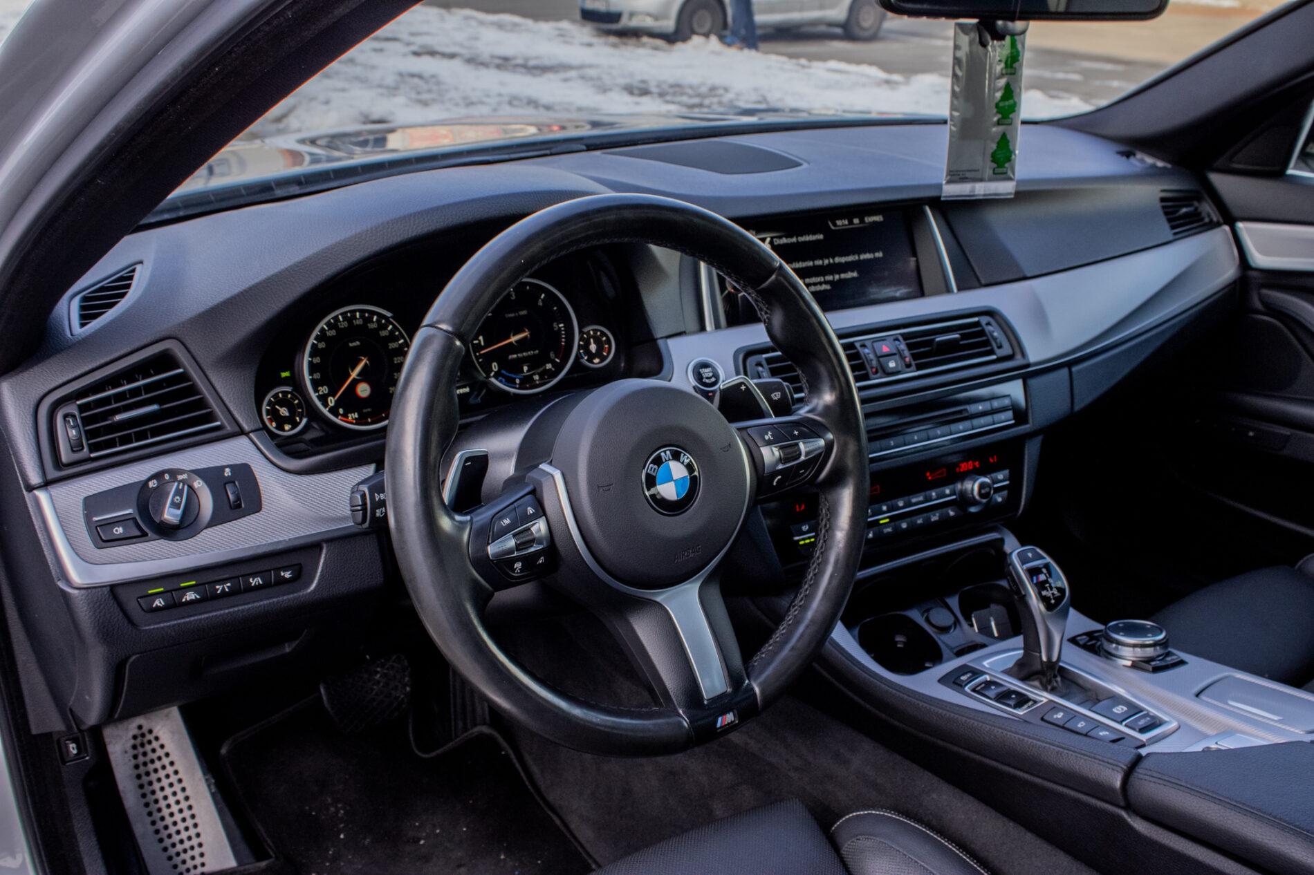 2015 BMW M550d, strieborná sedan, 198 043 km