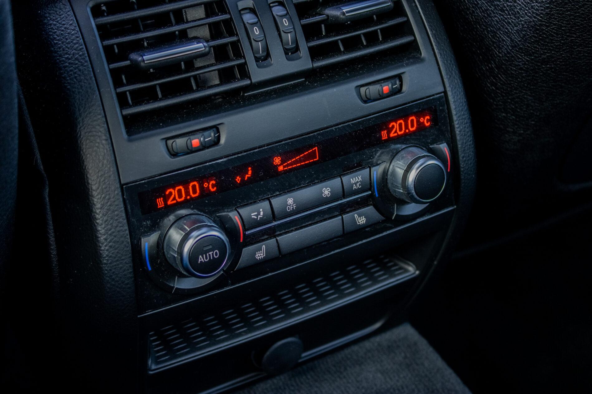 2015 BMW M550d, strieborná sedan, 198 043 km