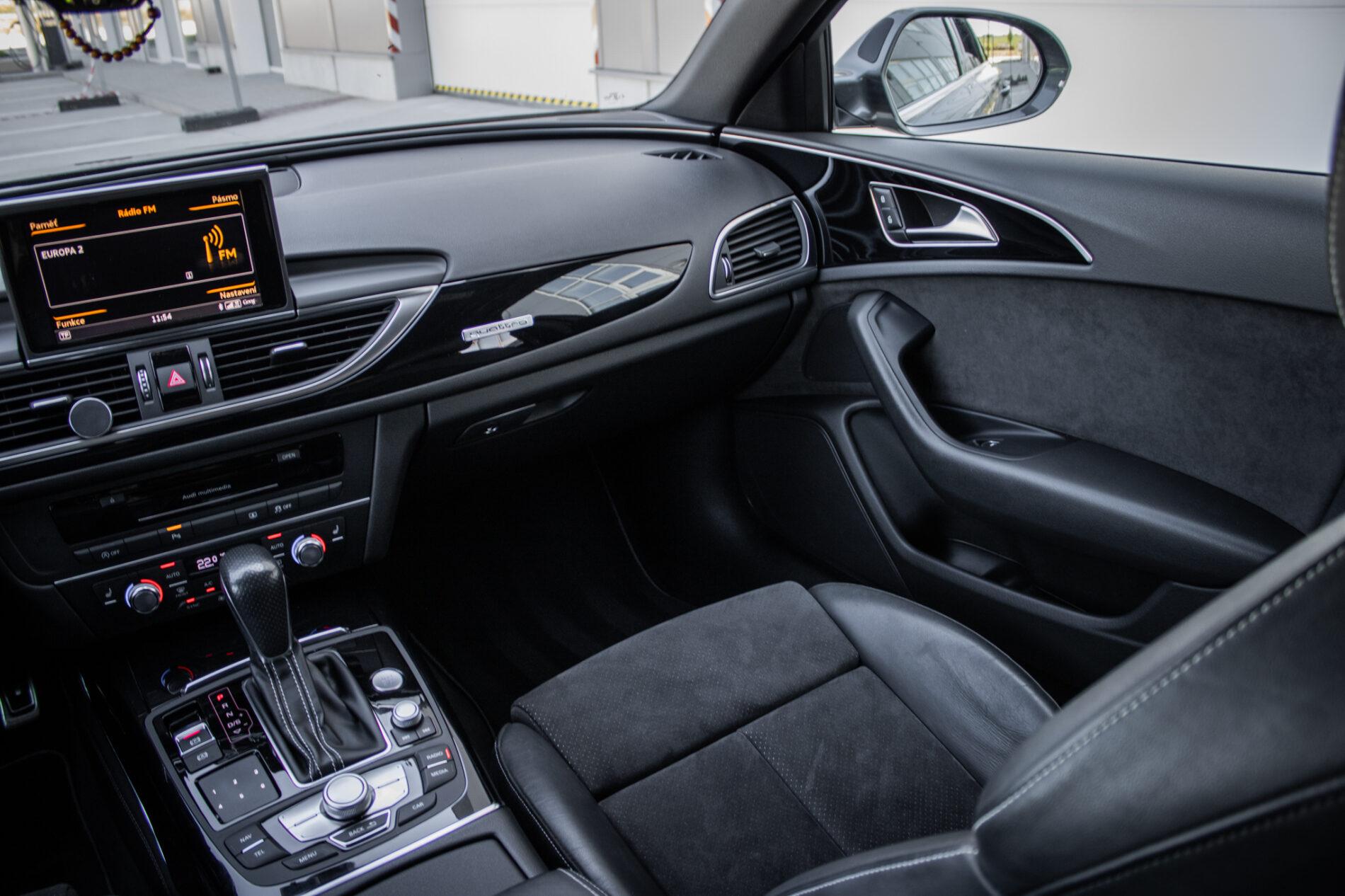 2018 AUDI A6, sivá sedan, 142 454 km