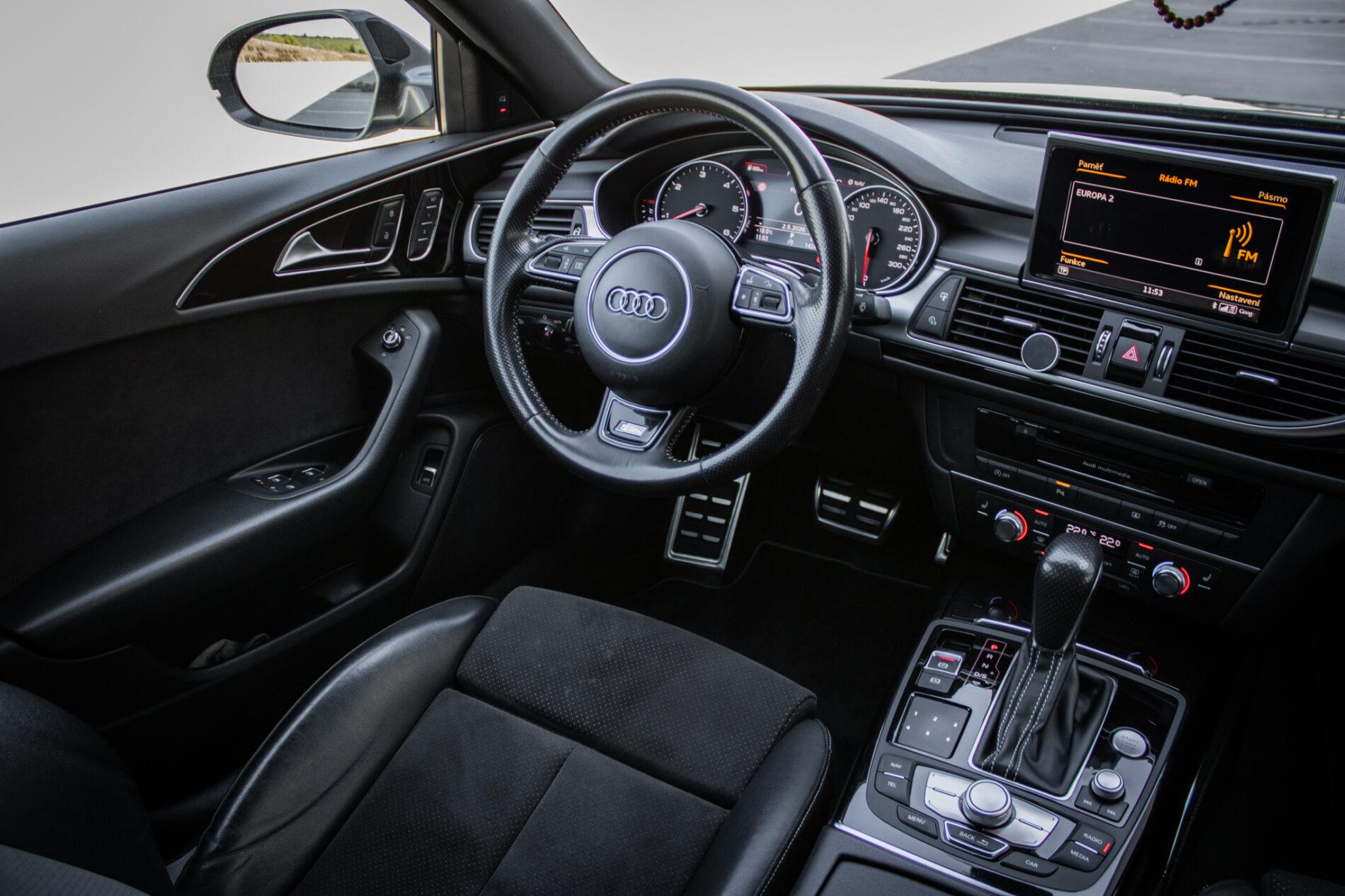 2018 AUDI A6, sivá sedan, 142 454 km