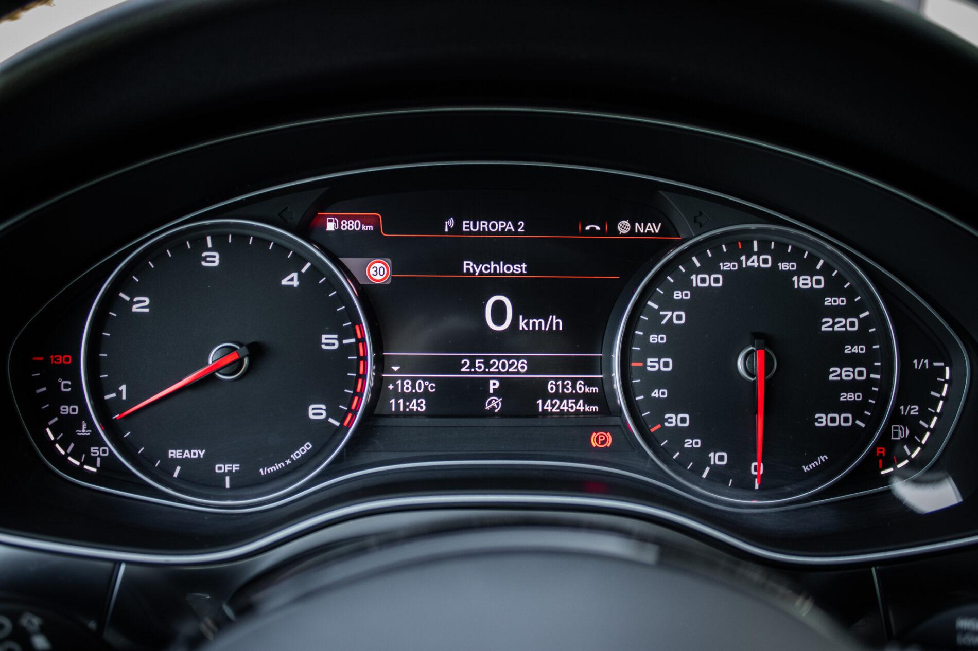 2018 AUDI A6, sivá sedan, 142 454 km