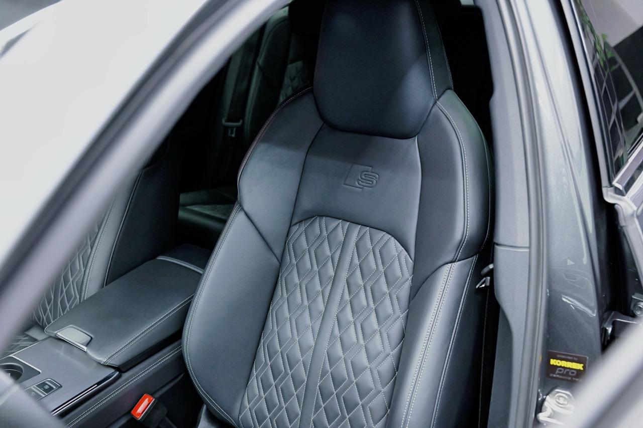2022 AUDI S6 Avant, antracitová kombi, 45 300 km