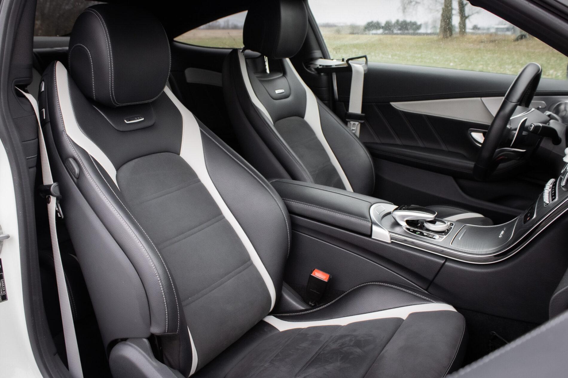 2016 Mercedes-Benz C 63 AMG S, biela kupé, 61 115 km
