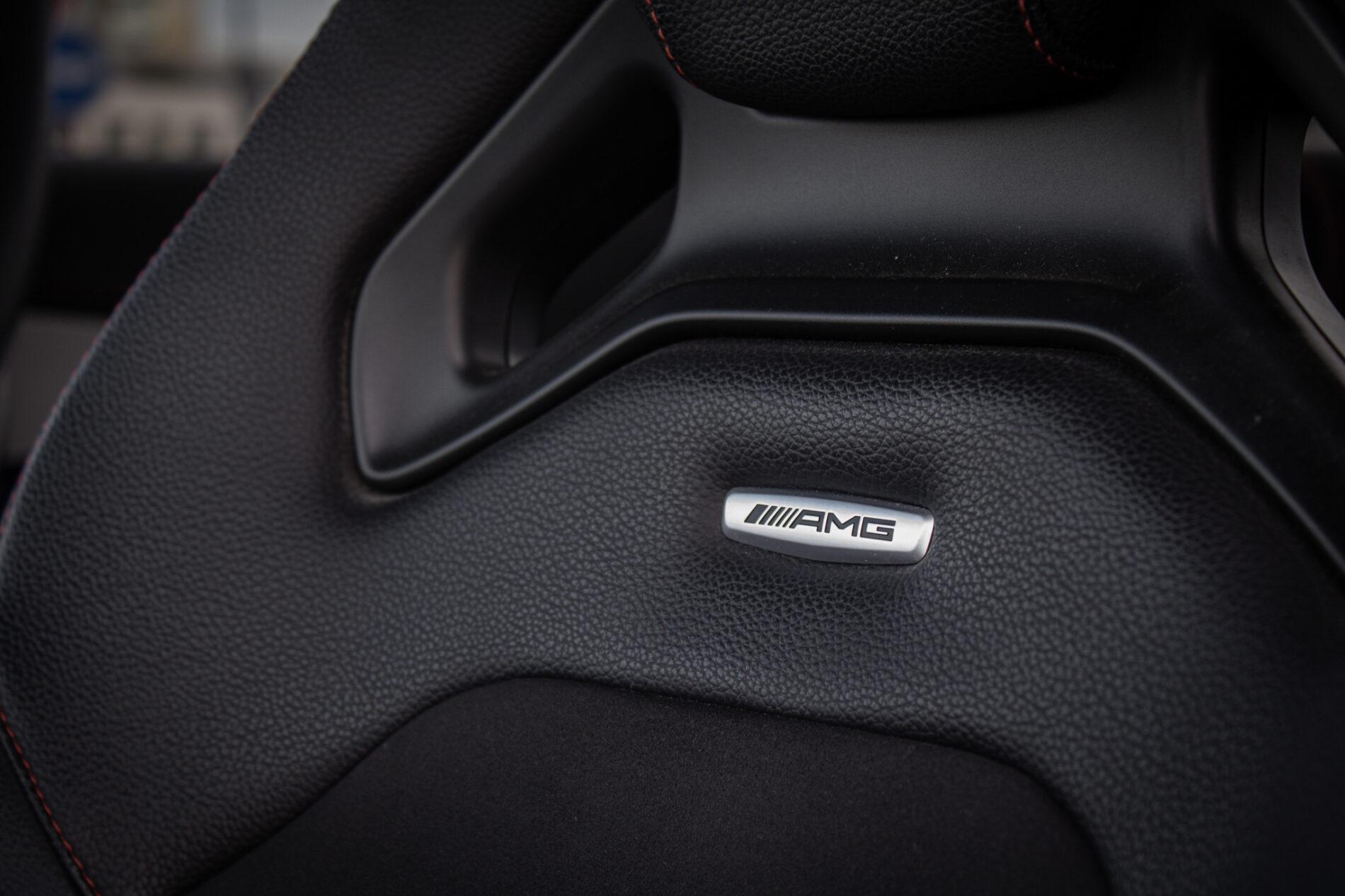 2019 Mercedes-Benz C 43 AMG, čierna sedan, 122 074 km