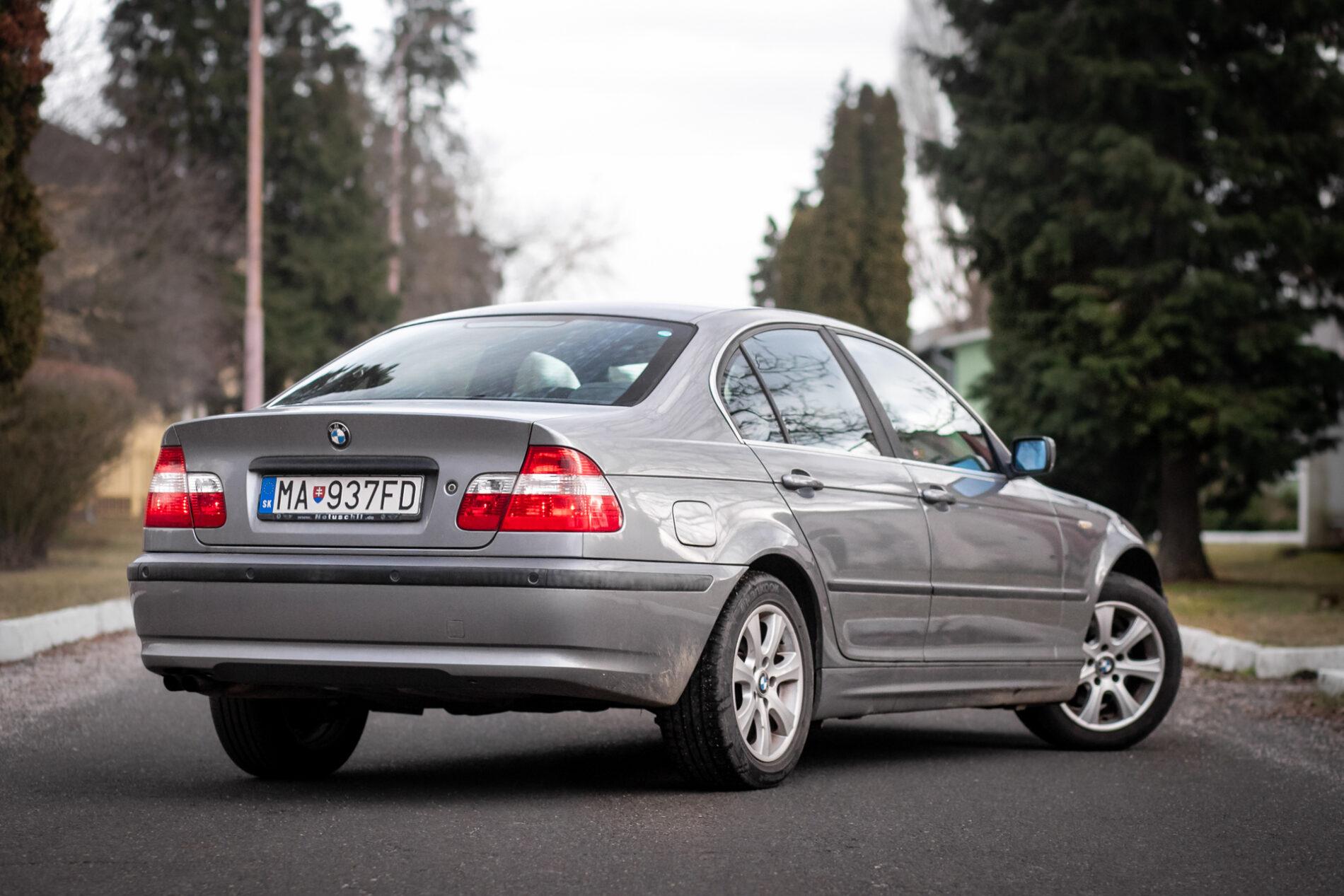 2003 BMW 325i, sivá sedan, 239 146 km