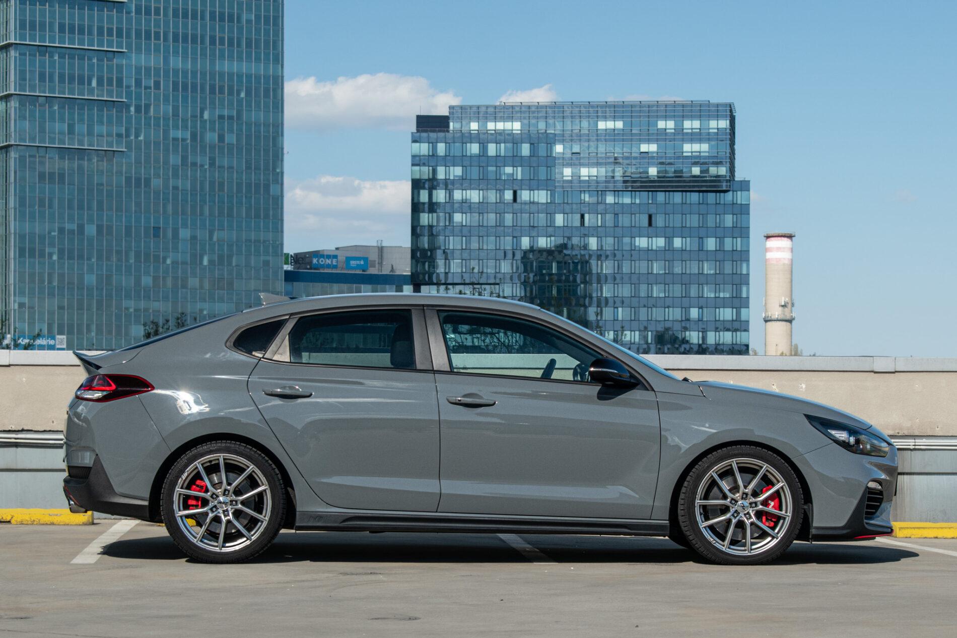 2019 Hyundai i30 N, sivá, 49 923 km
