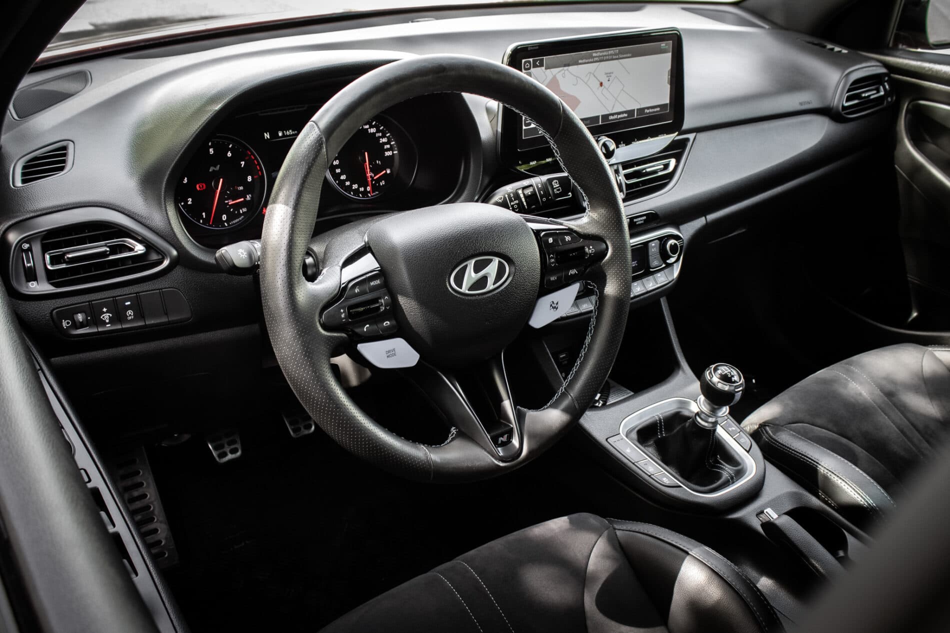 2021 Hyundai i30 N, červená hatchback, 50 330 km