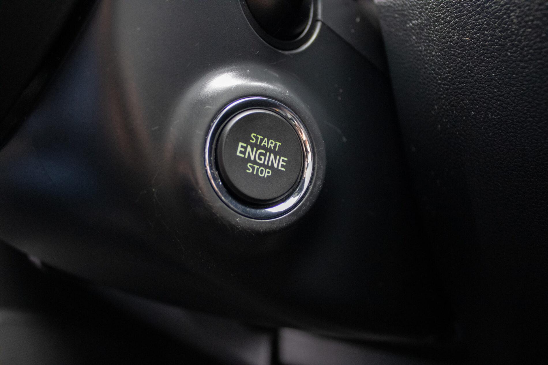 2015 Skoda Octavia RS, čierna kombi, 312 500 km