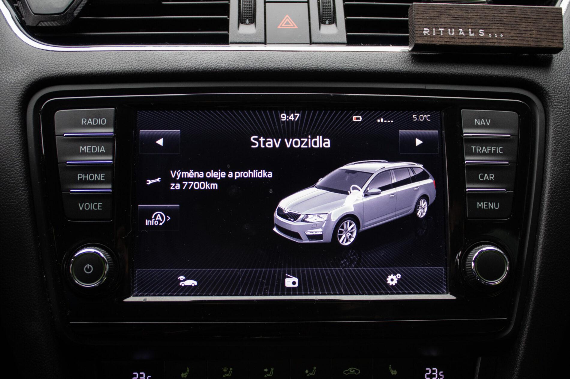 2015 Skoda Octavia RS, čierna kombi, 312 500 km