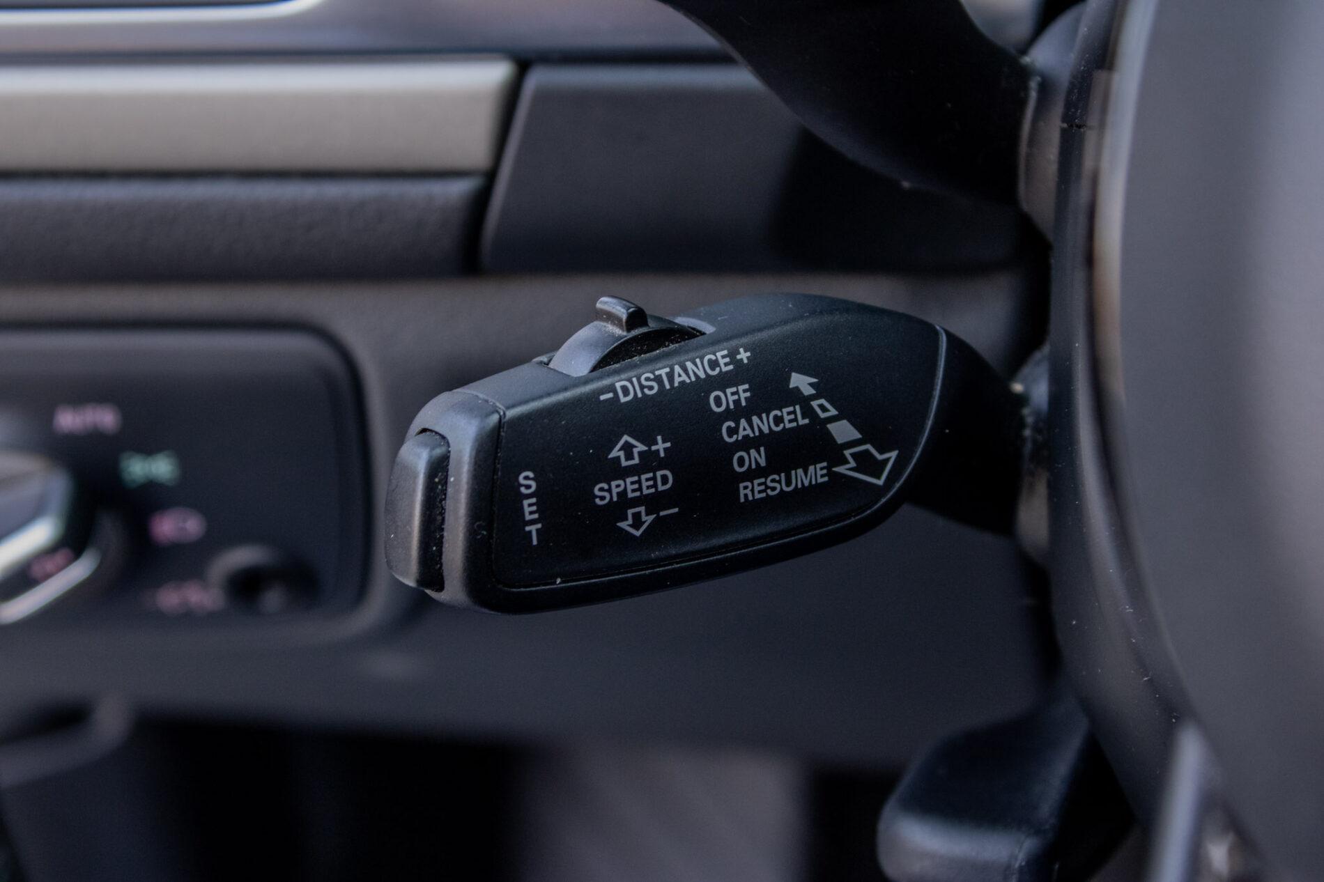 2016 AUDI A6, sivá kombi, 289 001 km