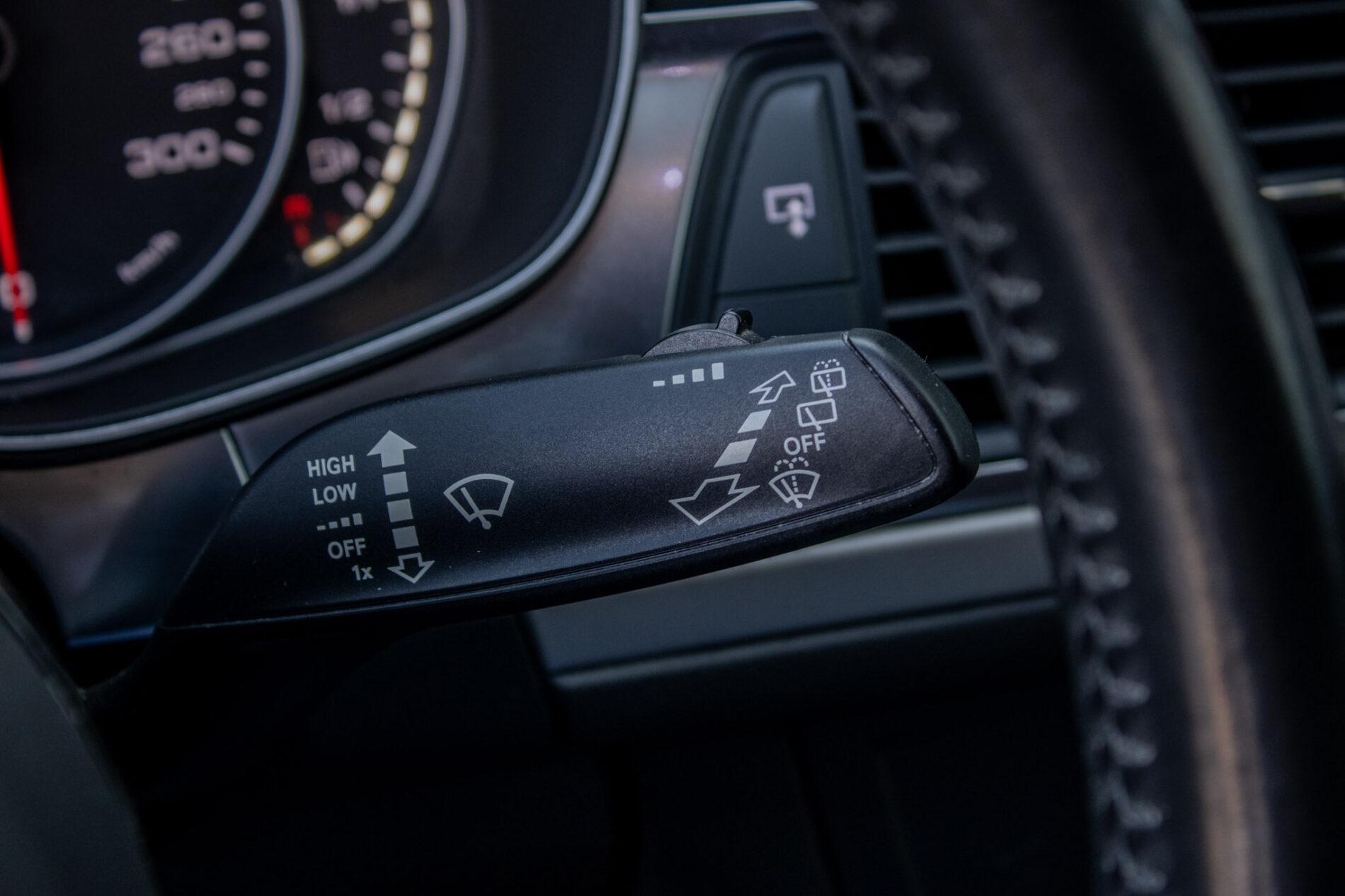 2016 AUDI A6, sivá kombi, 289 001 km