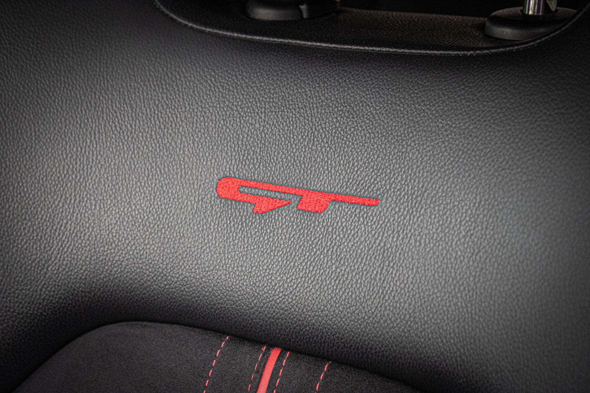 2023 Kia ProCeed GT, oranžová hatchback, 73 801 km