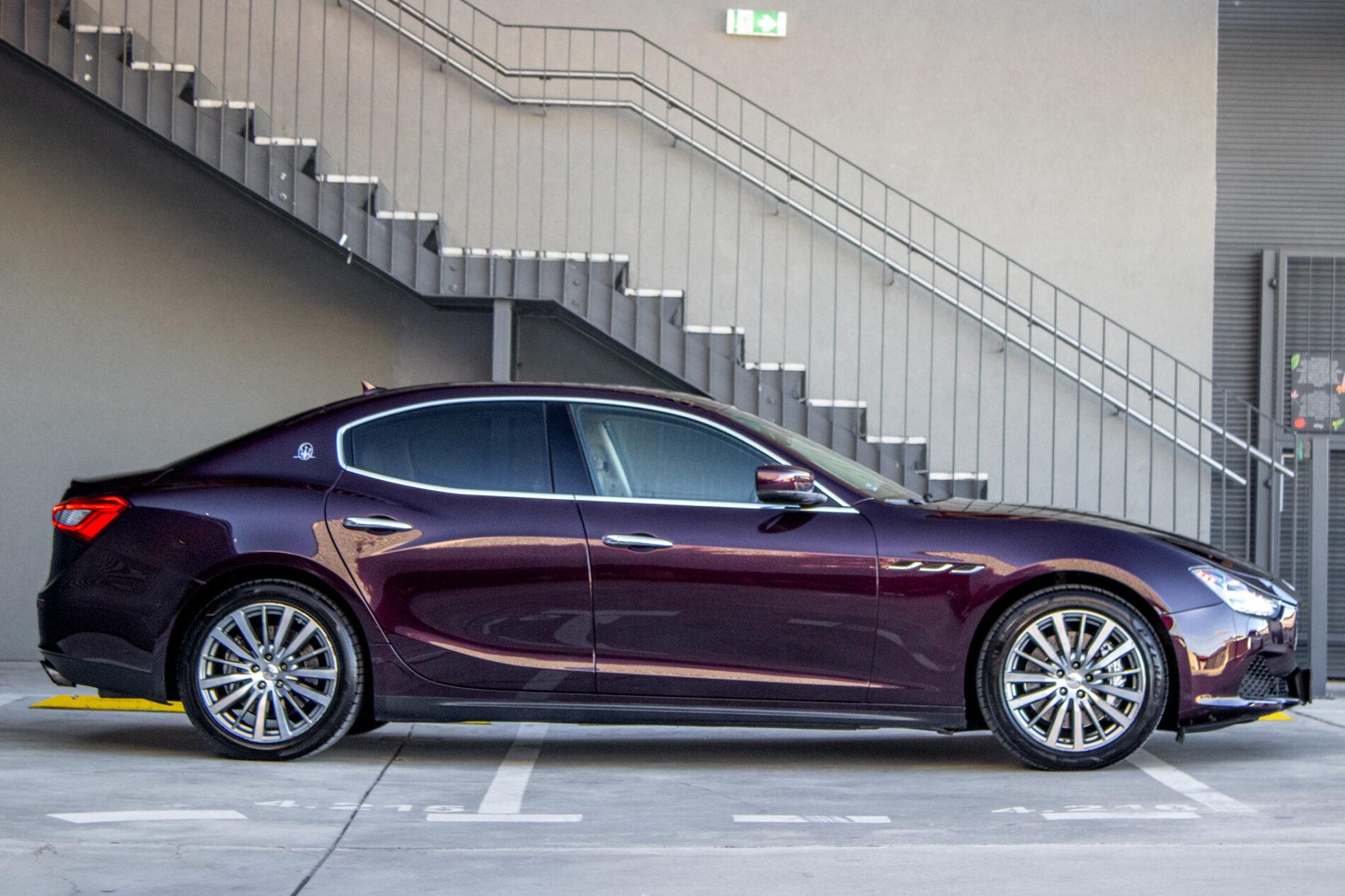 2015 Maserati Ghibli, červená sedan, 108 508 km