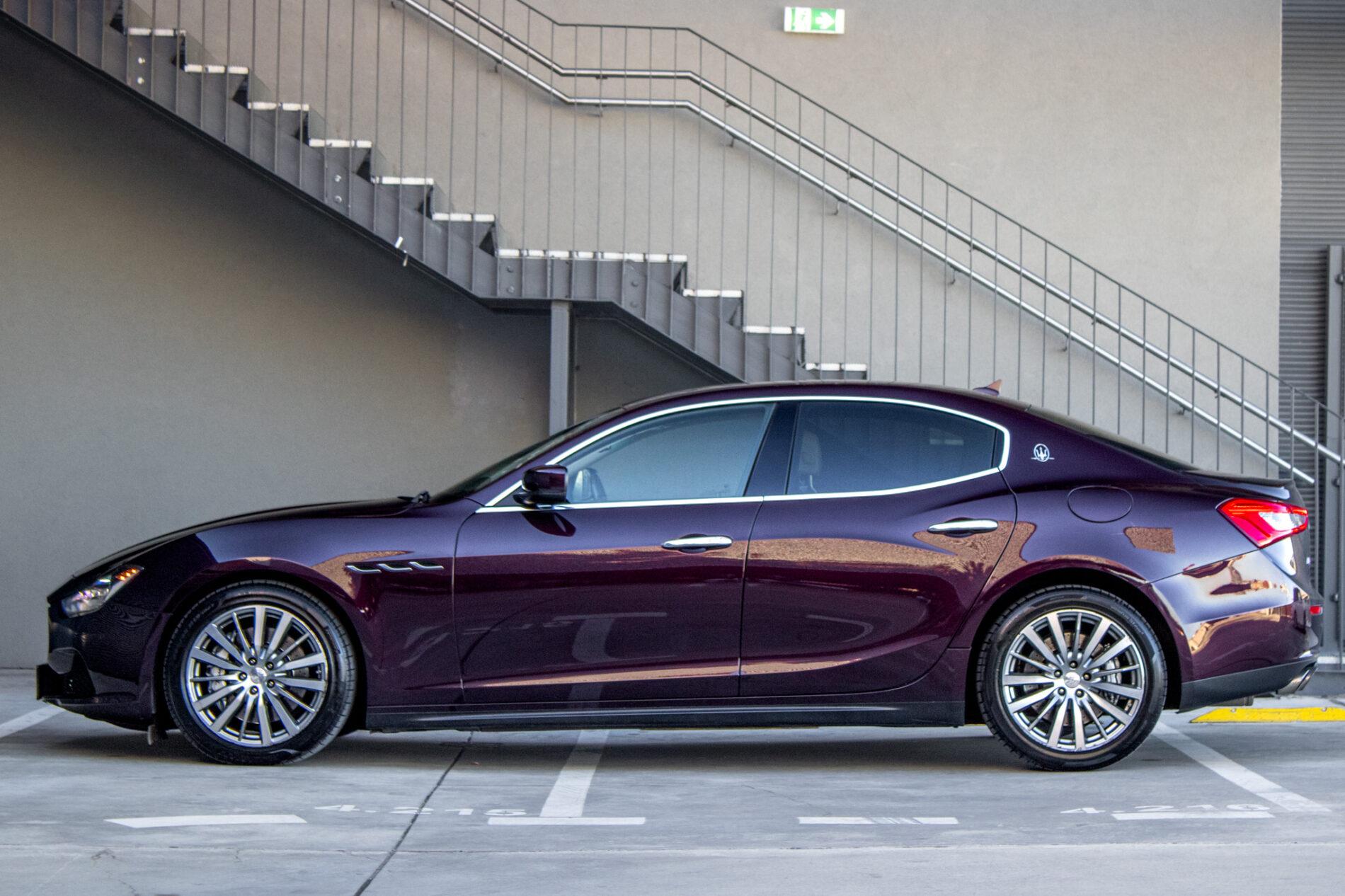 2015 Maserati Ghibli, červená sedan, 108 508 km