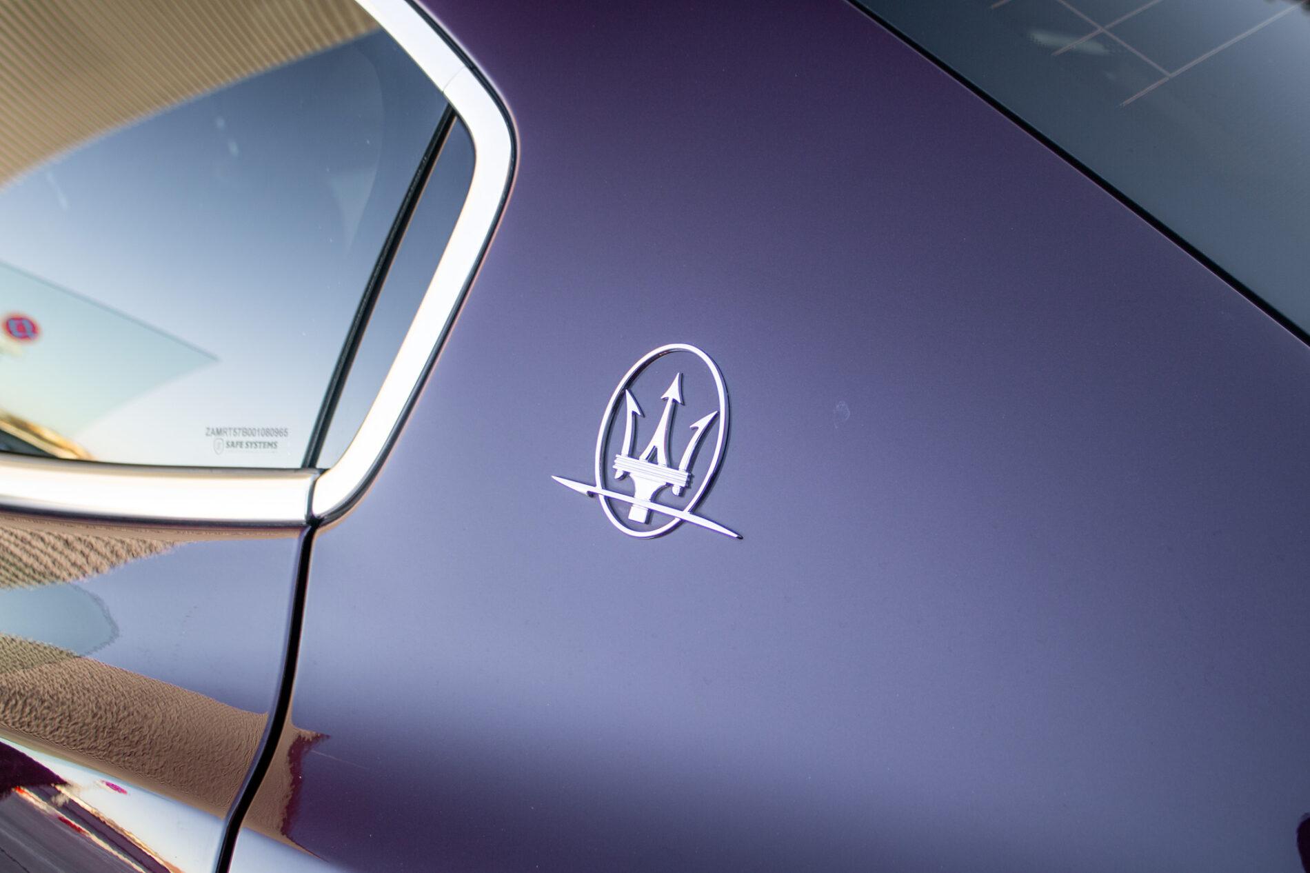 2015 Maserati Ghibli, červená sedan, 108 508 km