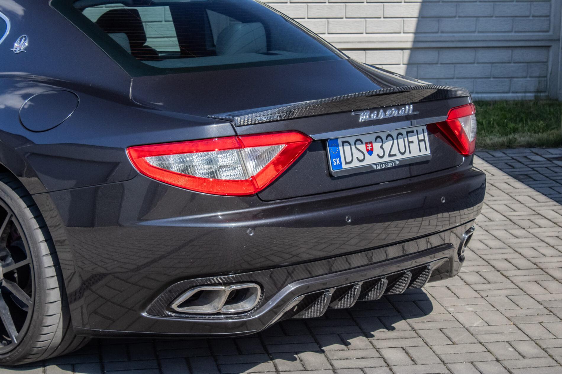 2008 Maserati GranTurismo, sivá kupé, 93 880 km