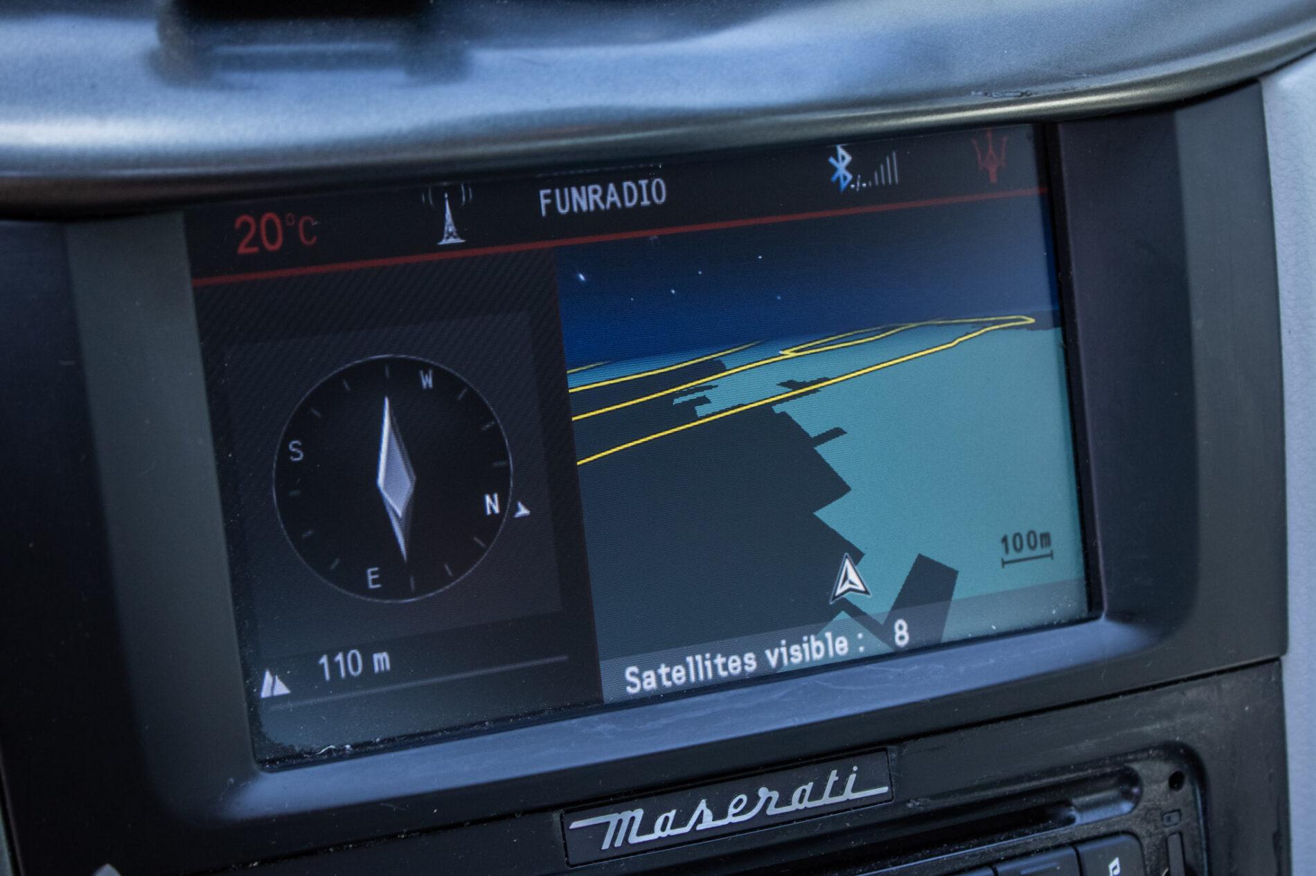 2008 Maserati GranTurismo, sivá kupé, 93 880 km