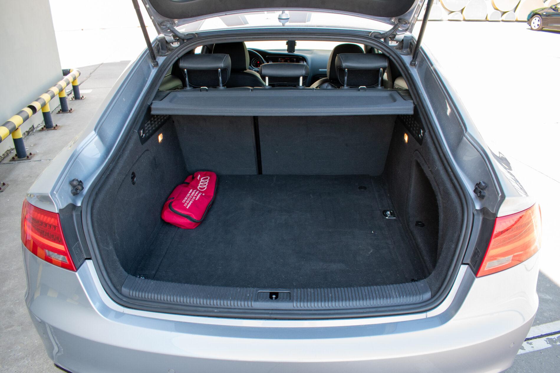 2016 AUDI A5, strieborná, 111 053 km