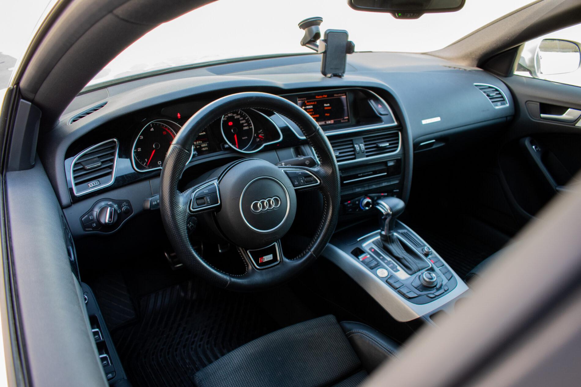 2016 AUDI A5, strieborná, 111 053 km