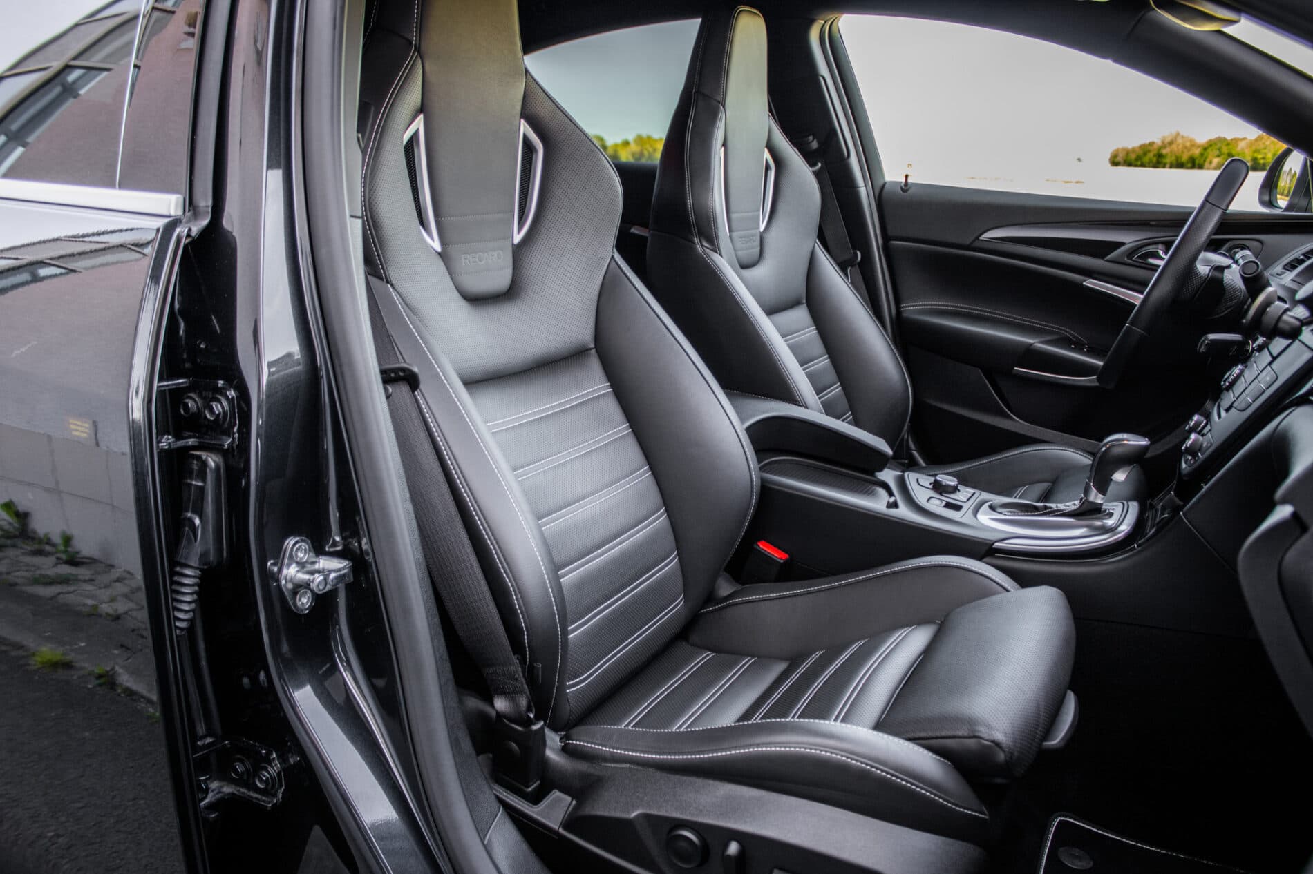 2013 Opel Insignia OPC, čierna hatchback, 74 089 km