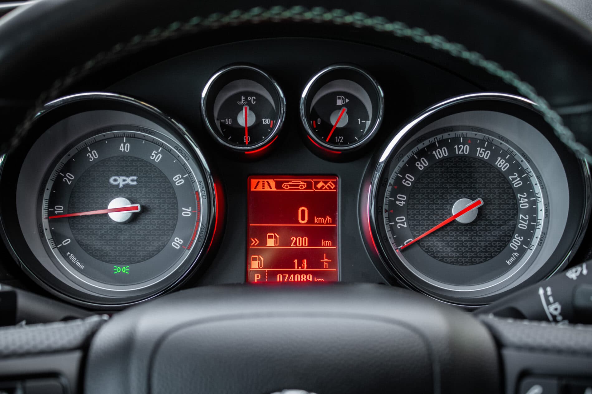 2013 Opel Insignia OPC, čierna hatchback, 74 089 km