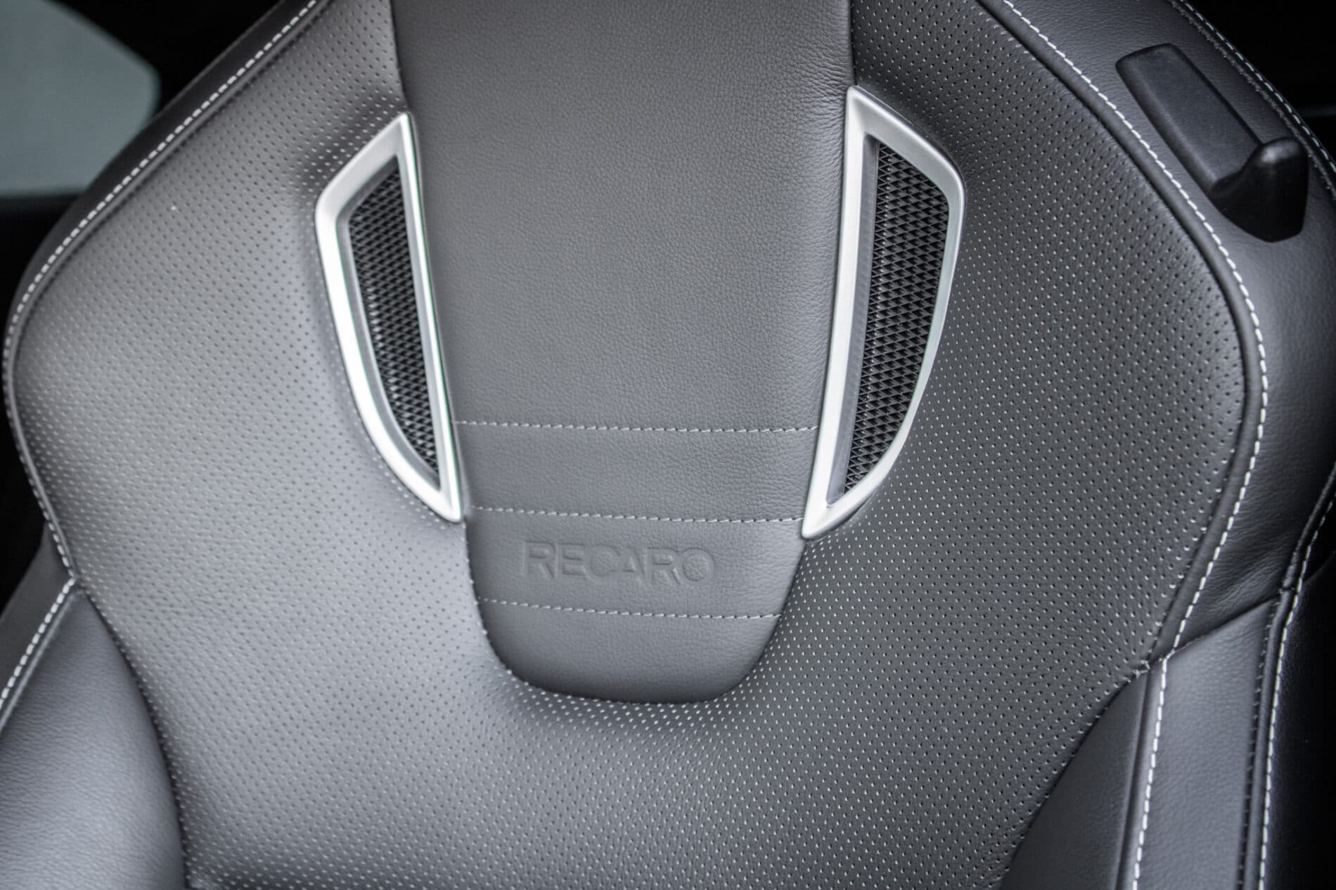 2013 Opel Insignia OPC, čierna hatchback, 74 089 km