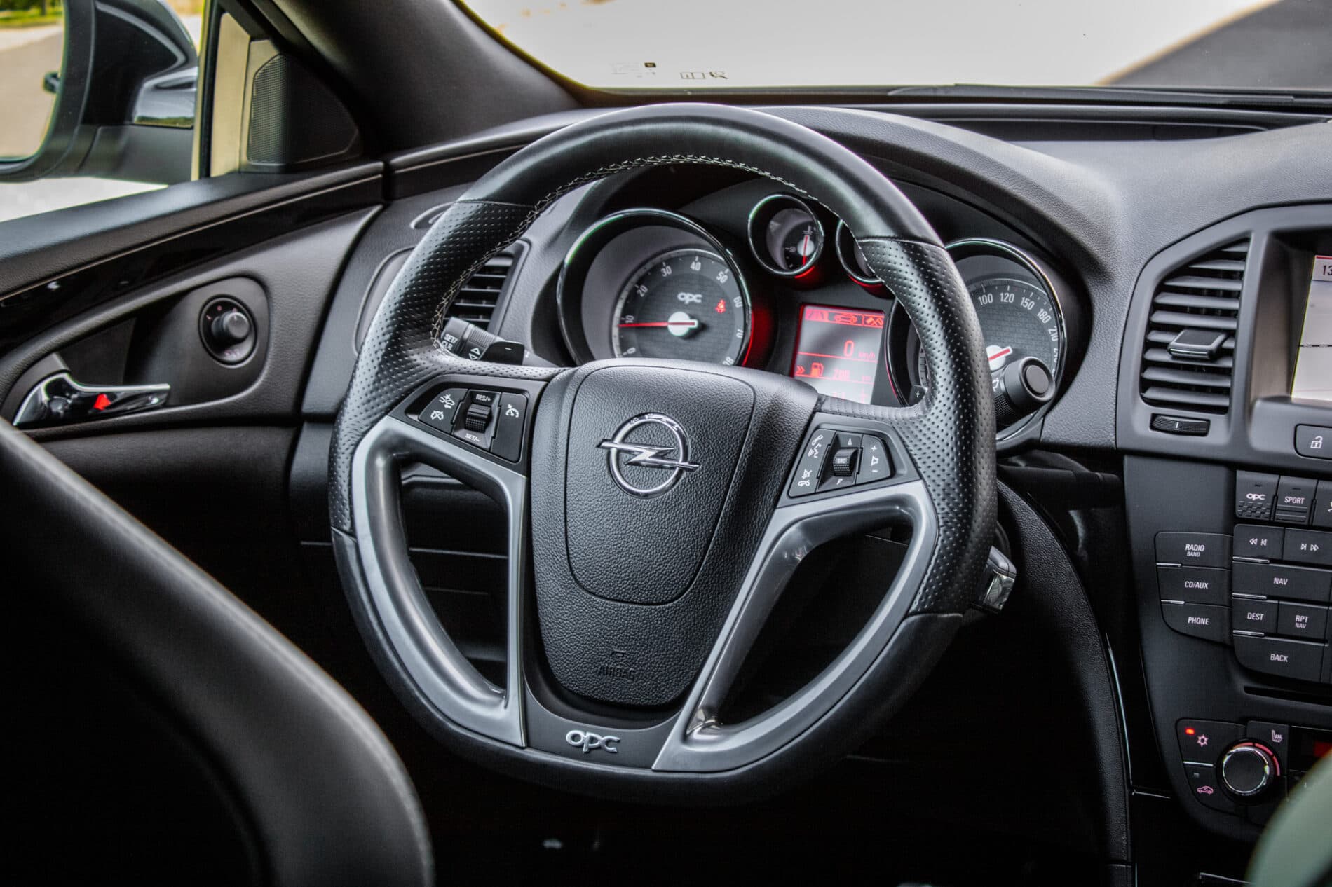 2013 Opel Insignia OPC, čierna hatchback, 74 089 km
