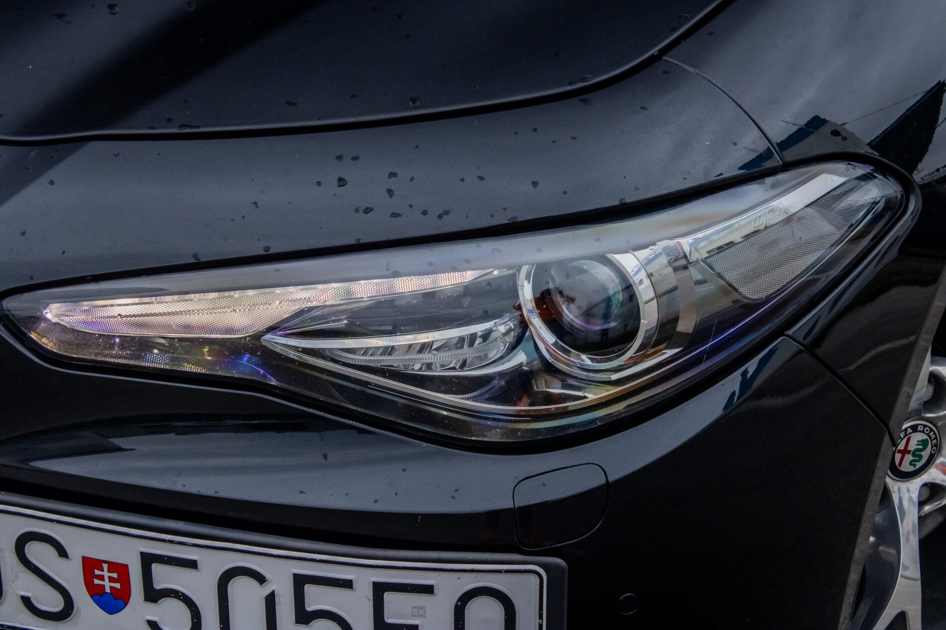 2016 Alfa Romeo Giulia, čierna sedan, 64 190 km