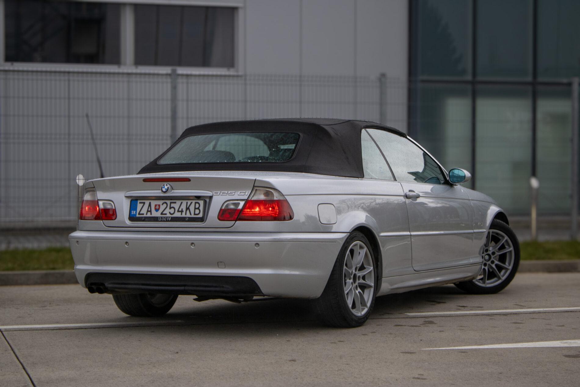 2002 BMW 325i, strieborná kabriolet, 260 131 km