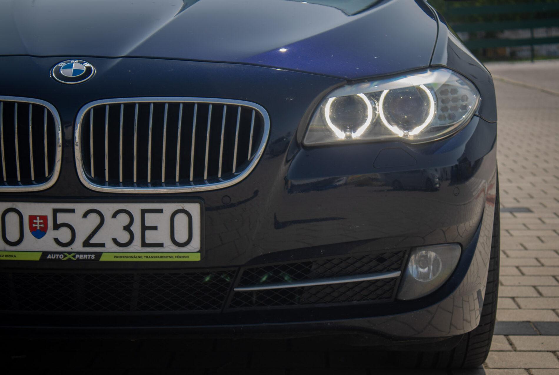 2011 BMW 530d, modrá kombi, 296 430 km