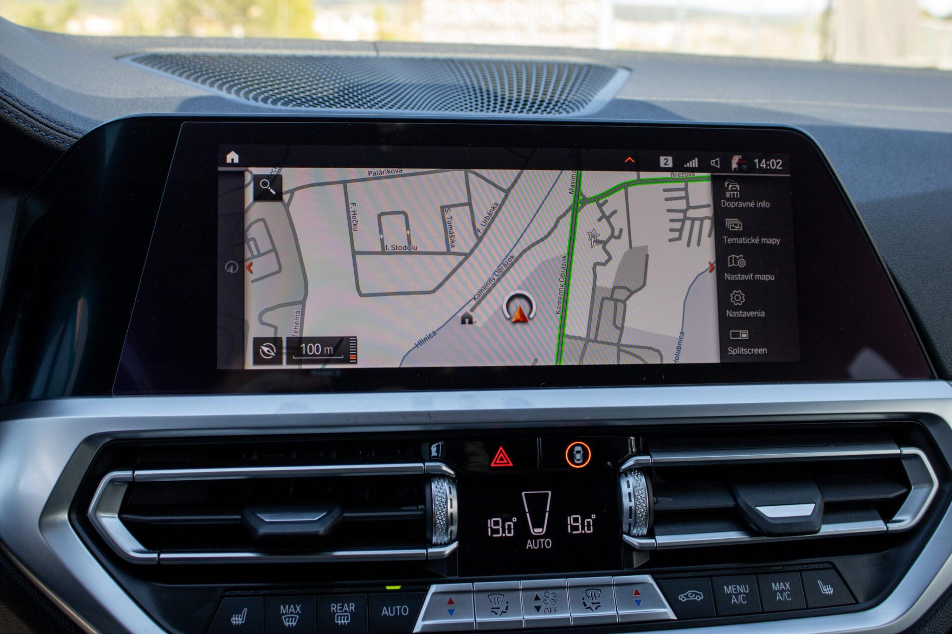 2020 BMW 320i, čierna kombi, 116 282 km