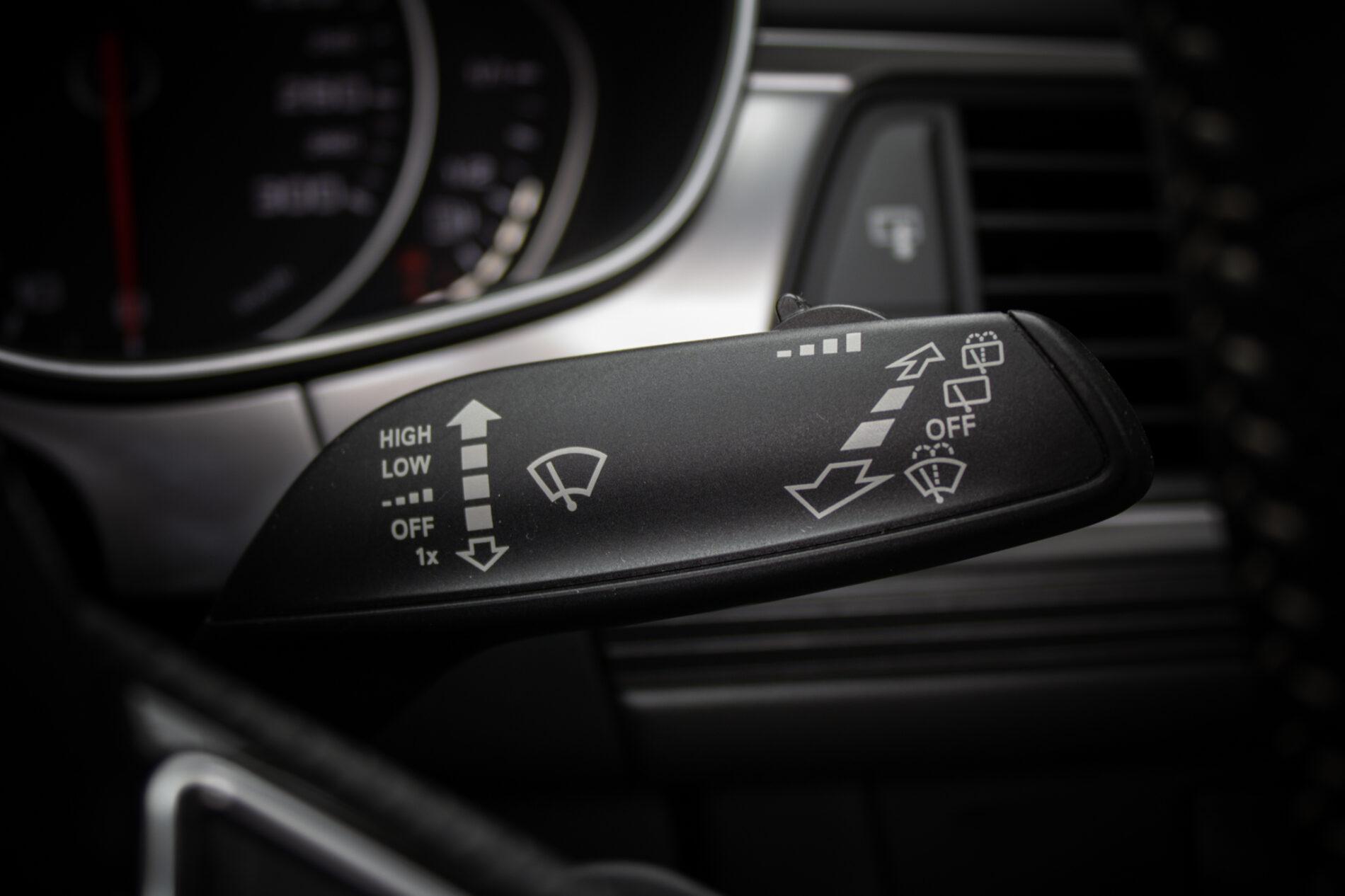 2016 AUDI A6, modrá kombi, 147 597 km