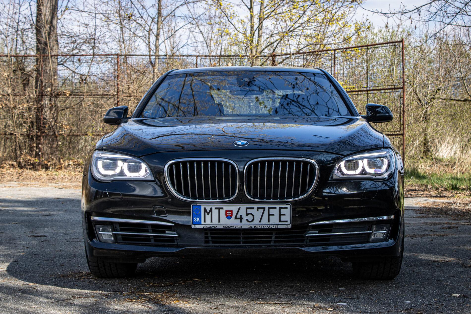 2013 BMW 750d, čierna sedan, 231 861 km