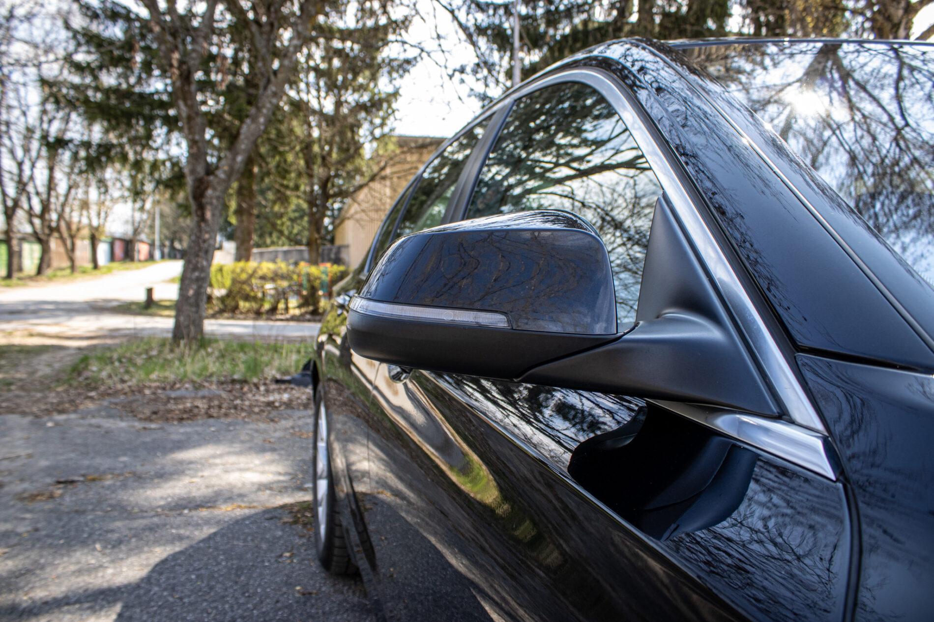 2013 BMW 750d, čierna sedan, 231 861 km