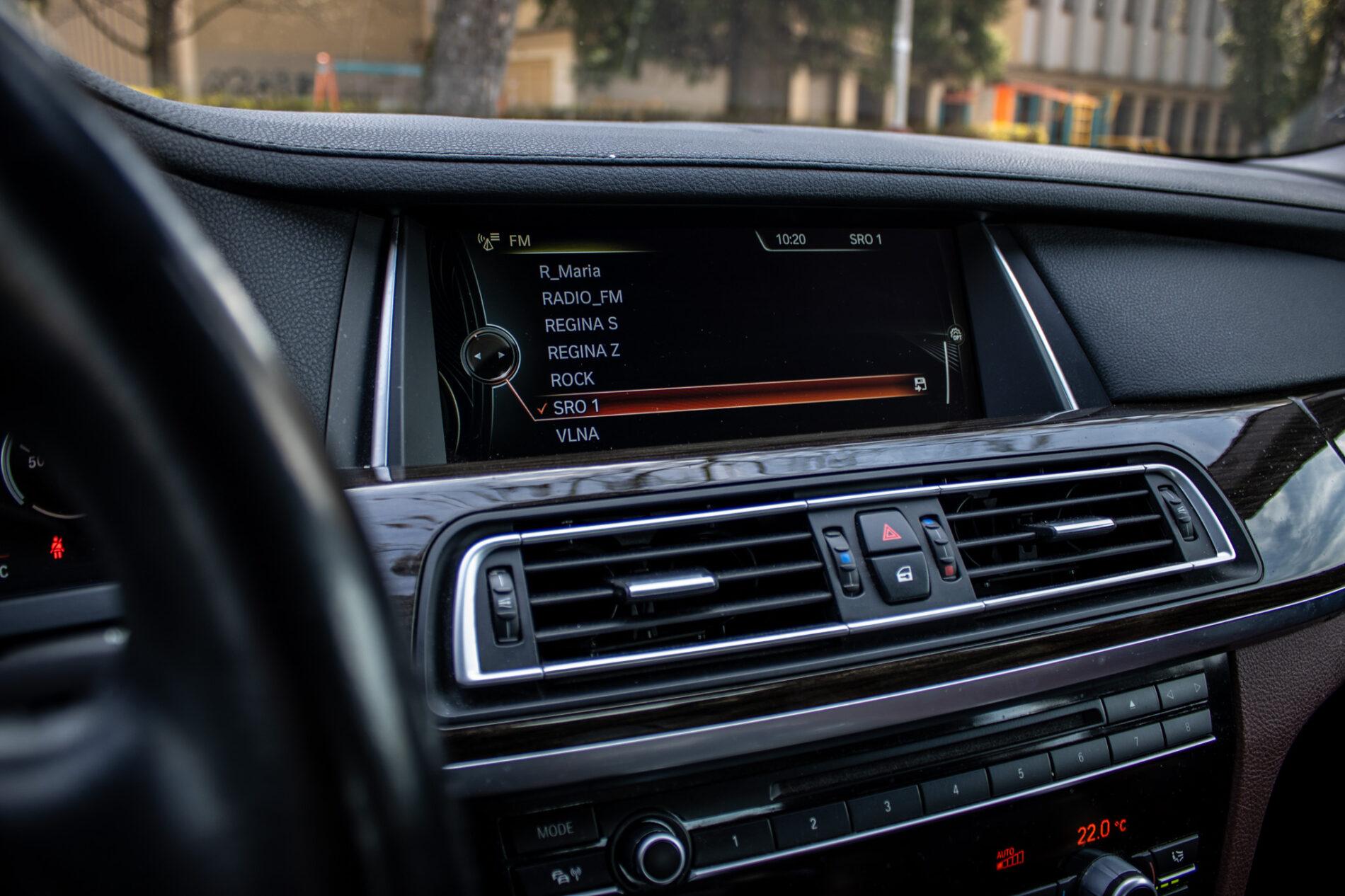 2013 BMW 750d, čierna sedan, 231 861 km