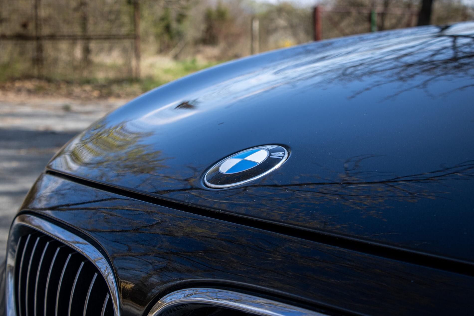 2013 BMW 750d, čierna sedan, 231 861 km
