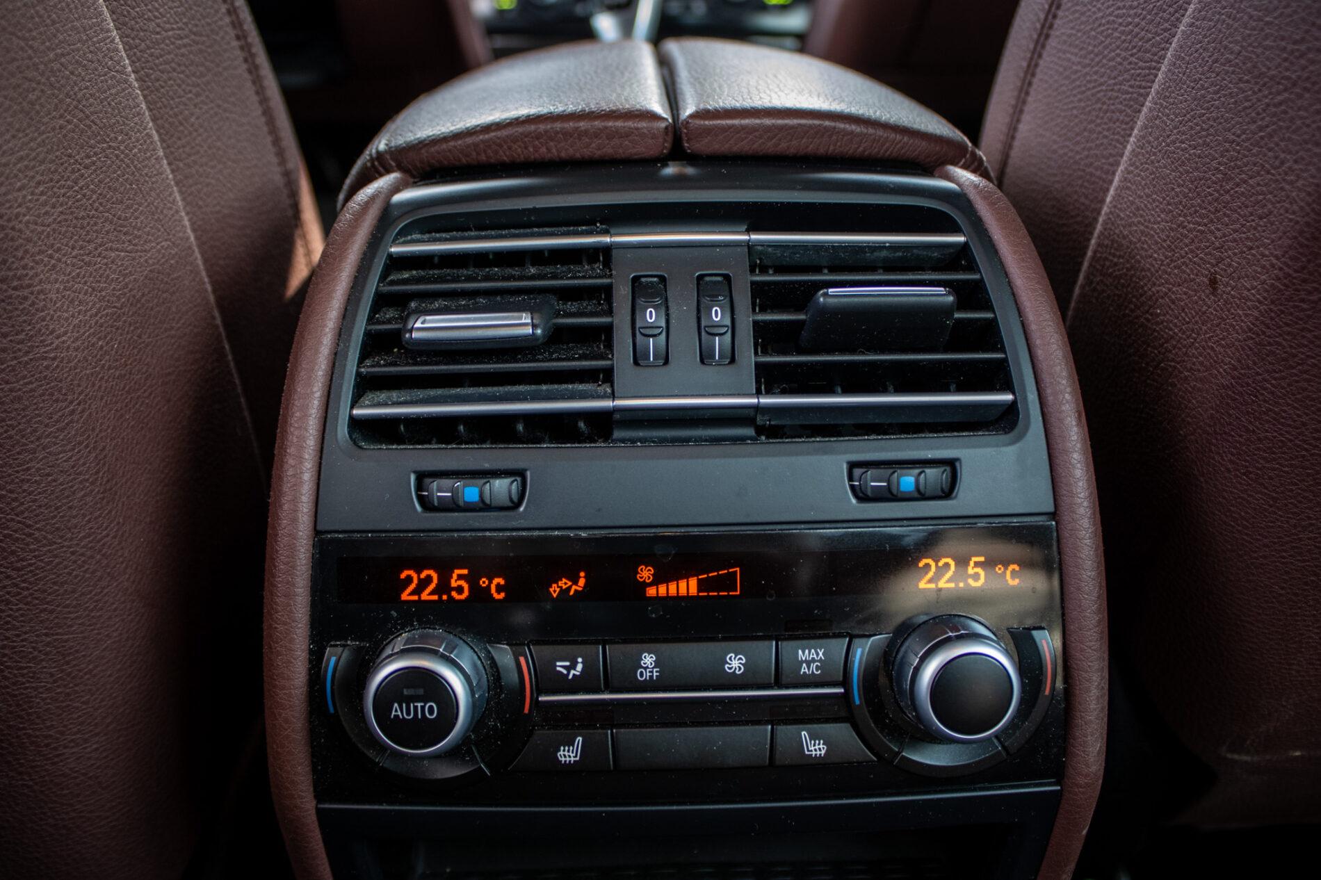 2013 BMW 750d, čierna sedan, 231 861 km