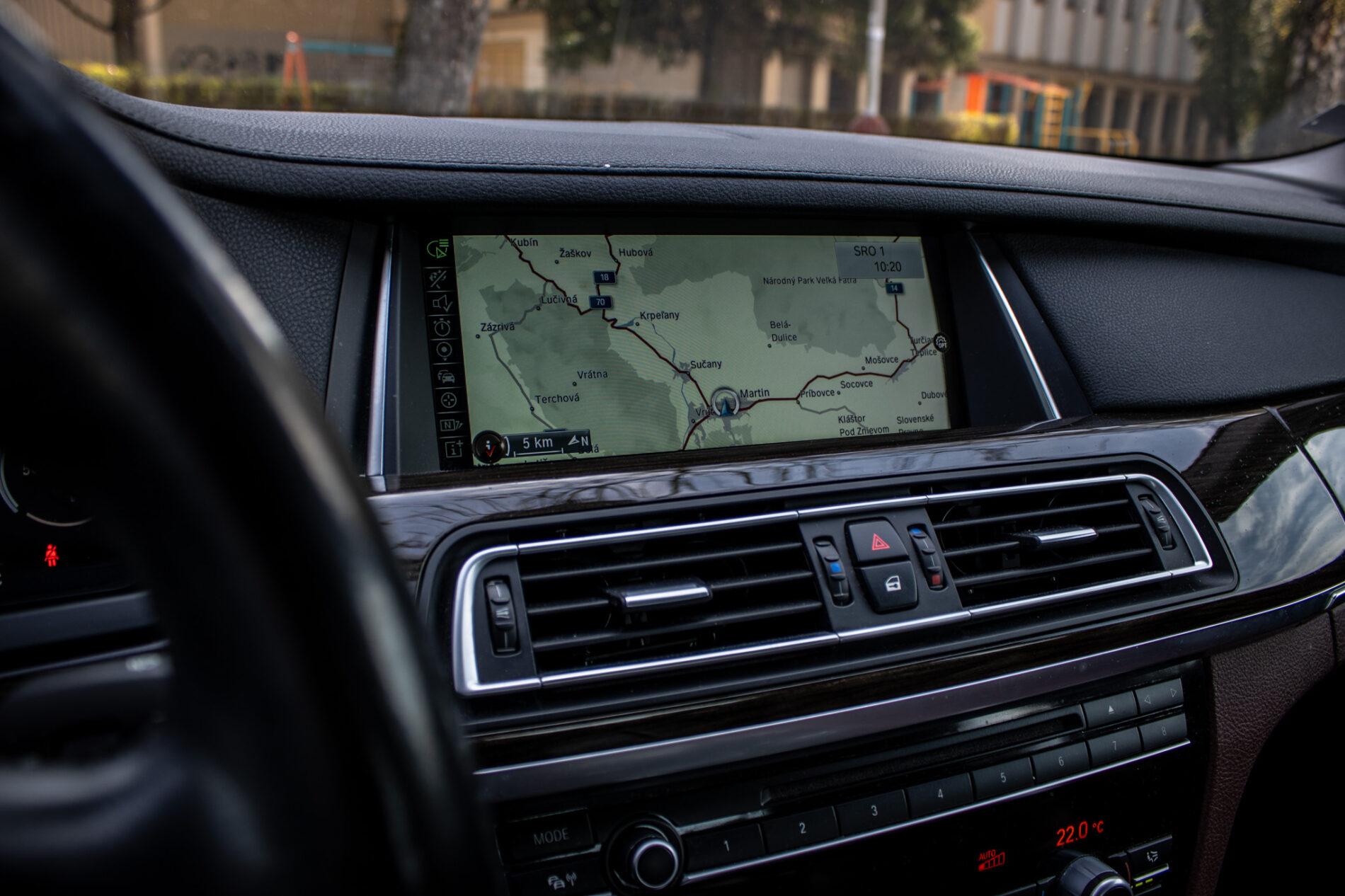 2013 BMW 750d, čierna sedan, 231 861 km