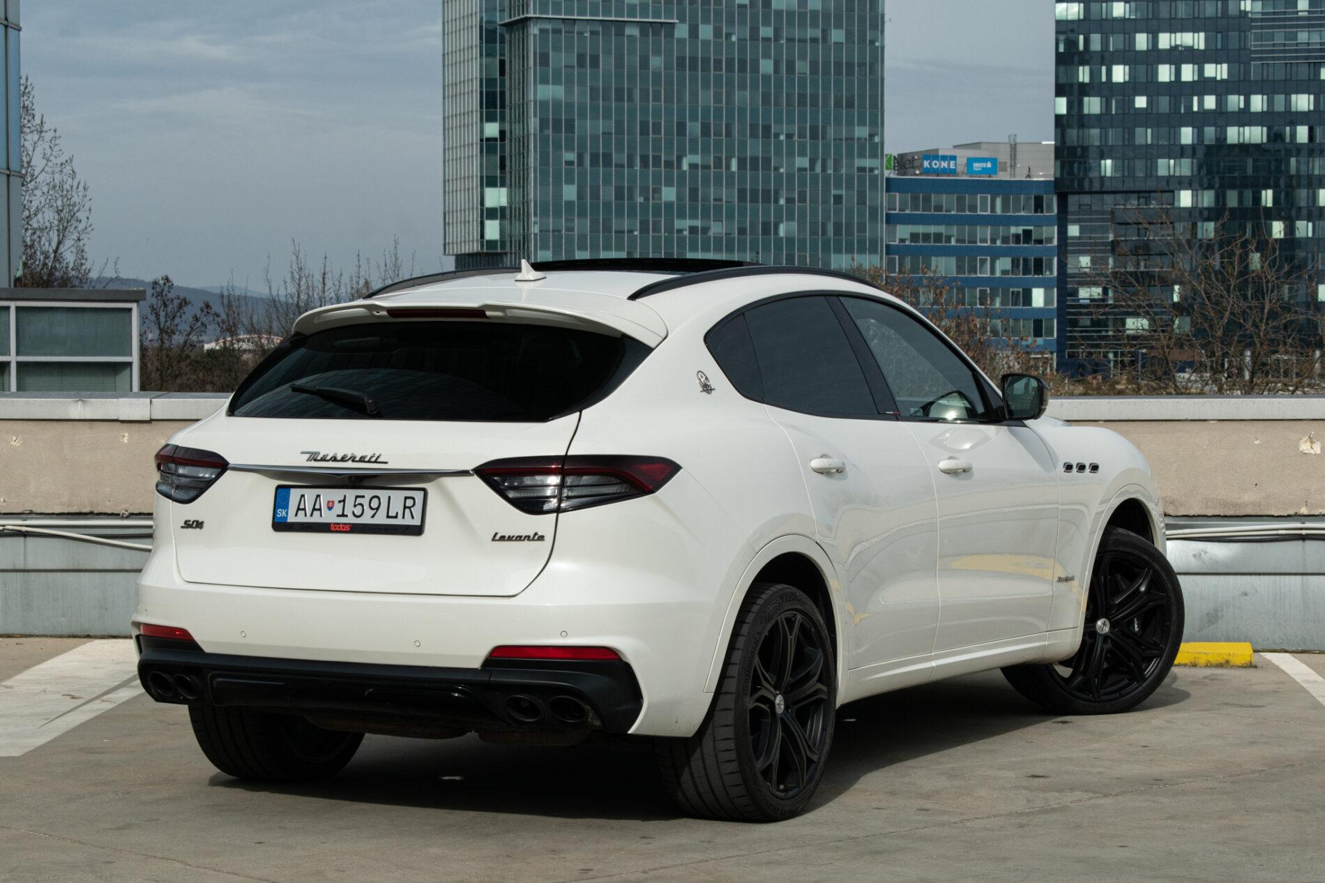 2019 Maserati Levante, biela suv, 85 819 km