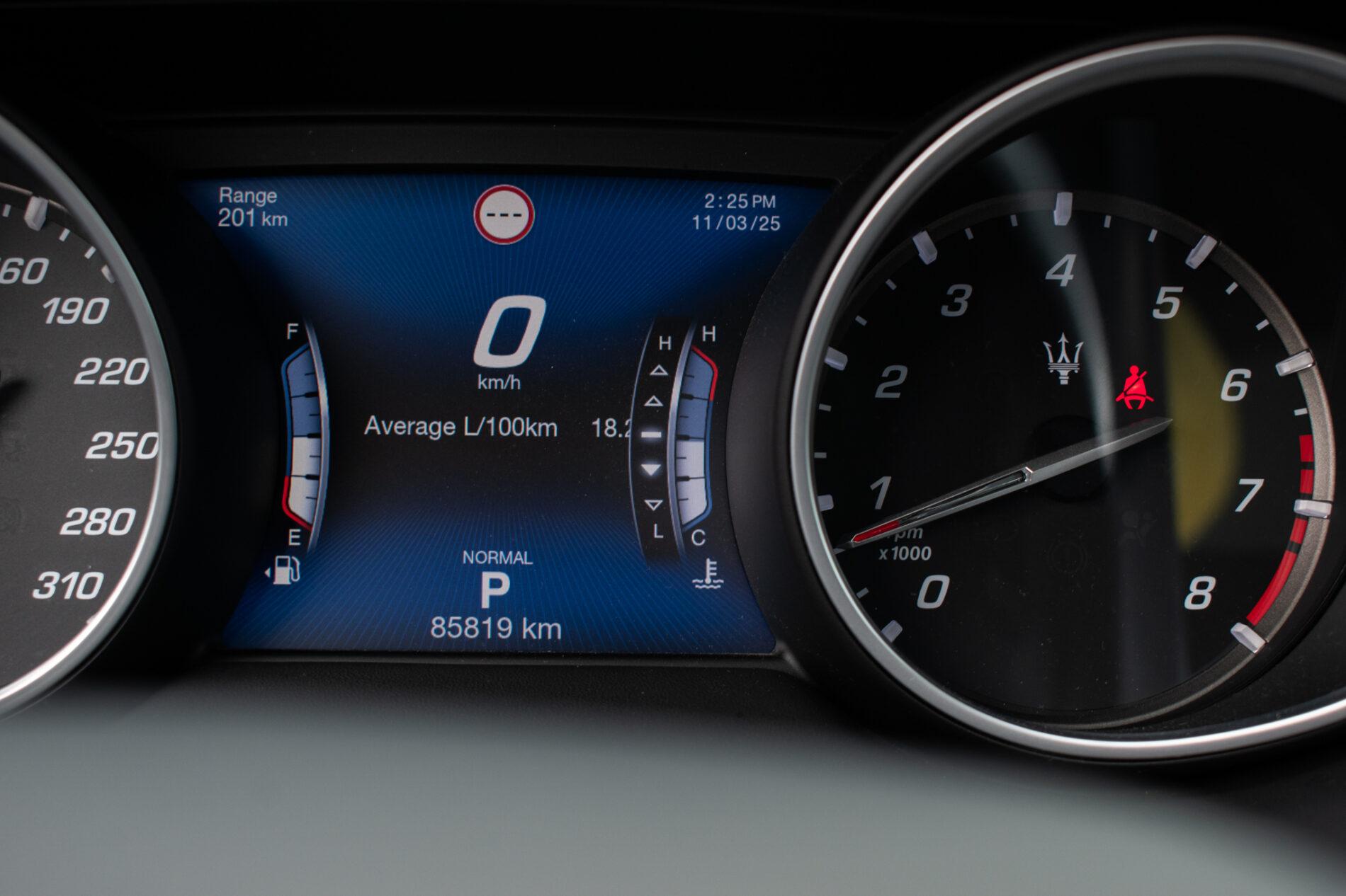 2019 Maserati Levante, biela suv, 85 819 km