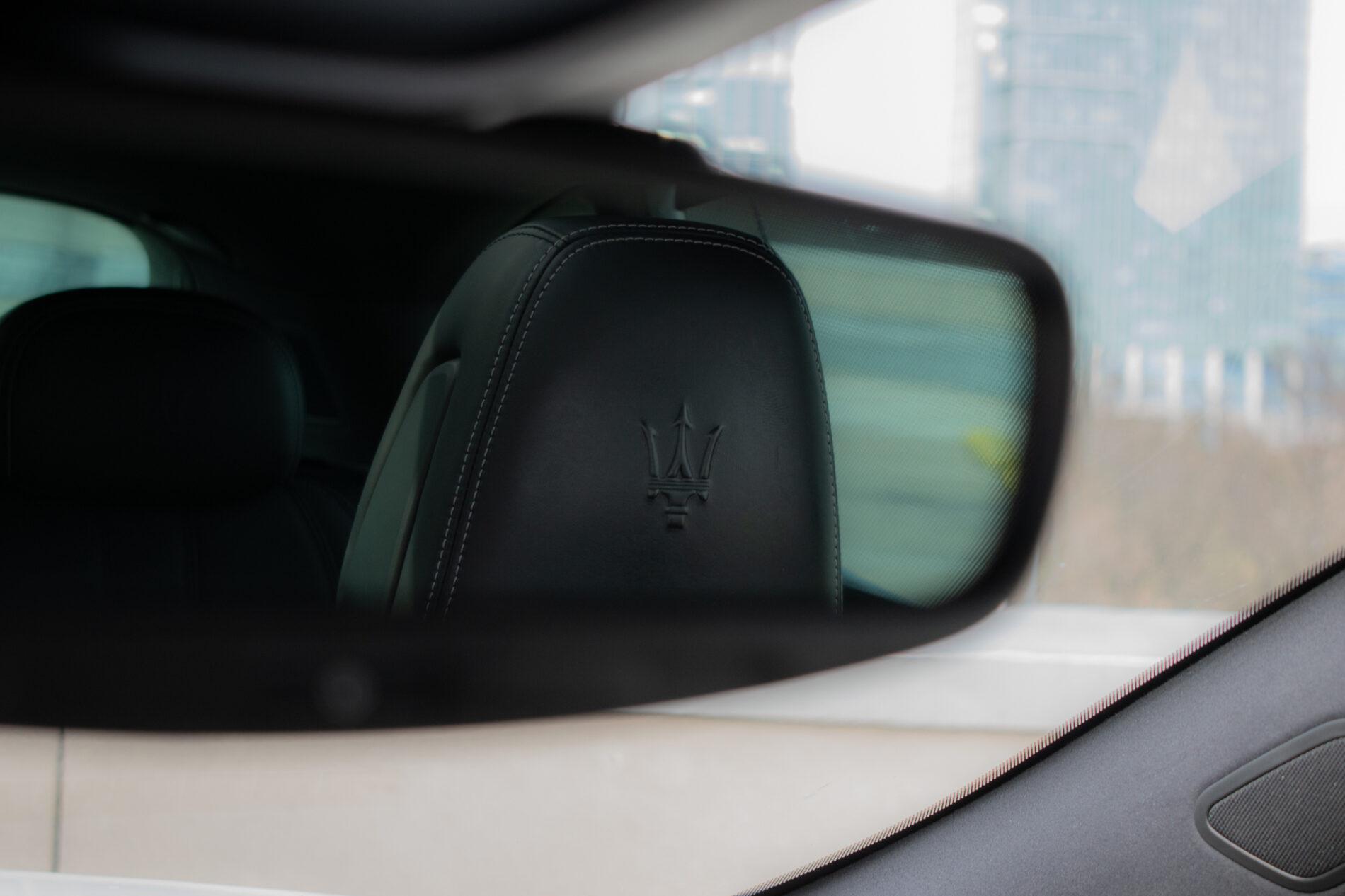 2019 Maserati Levante, biela suv, 85 819 km