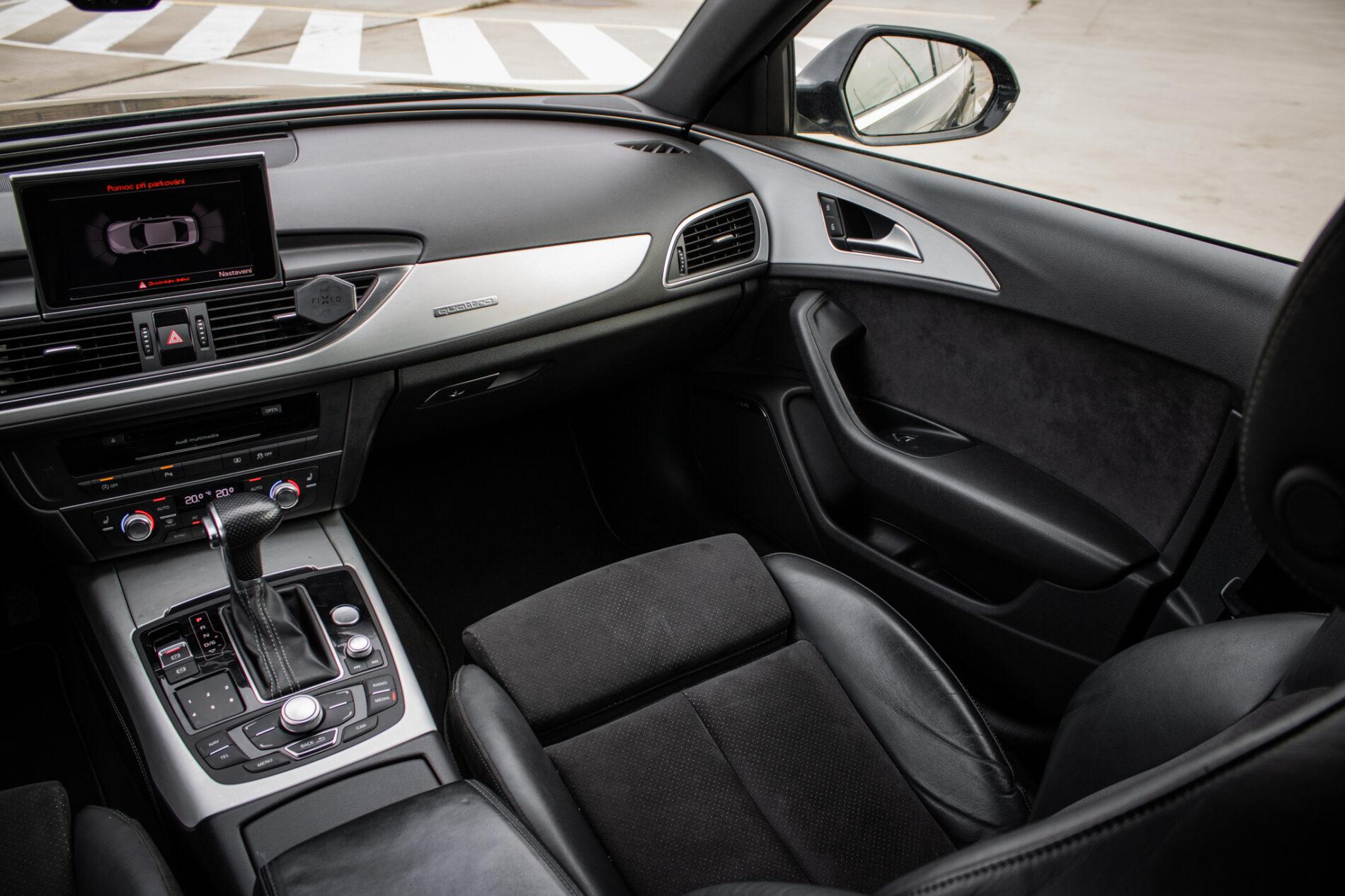 2013 AUDI A6, čierna sedan, 273 960 km
